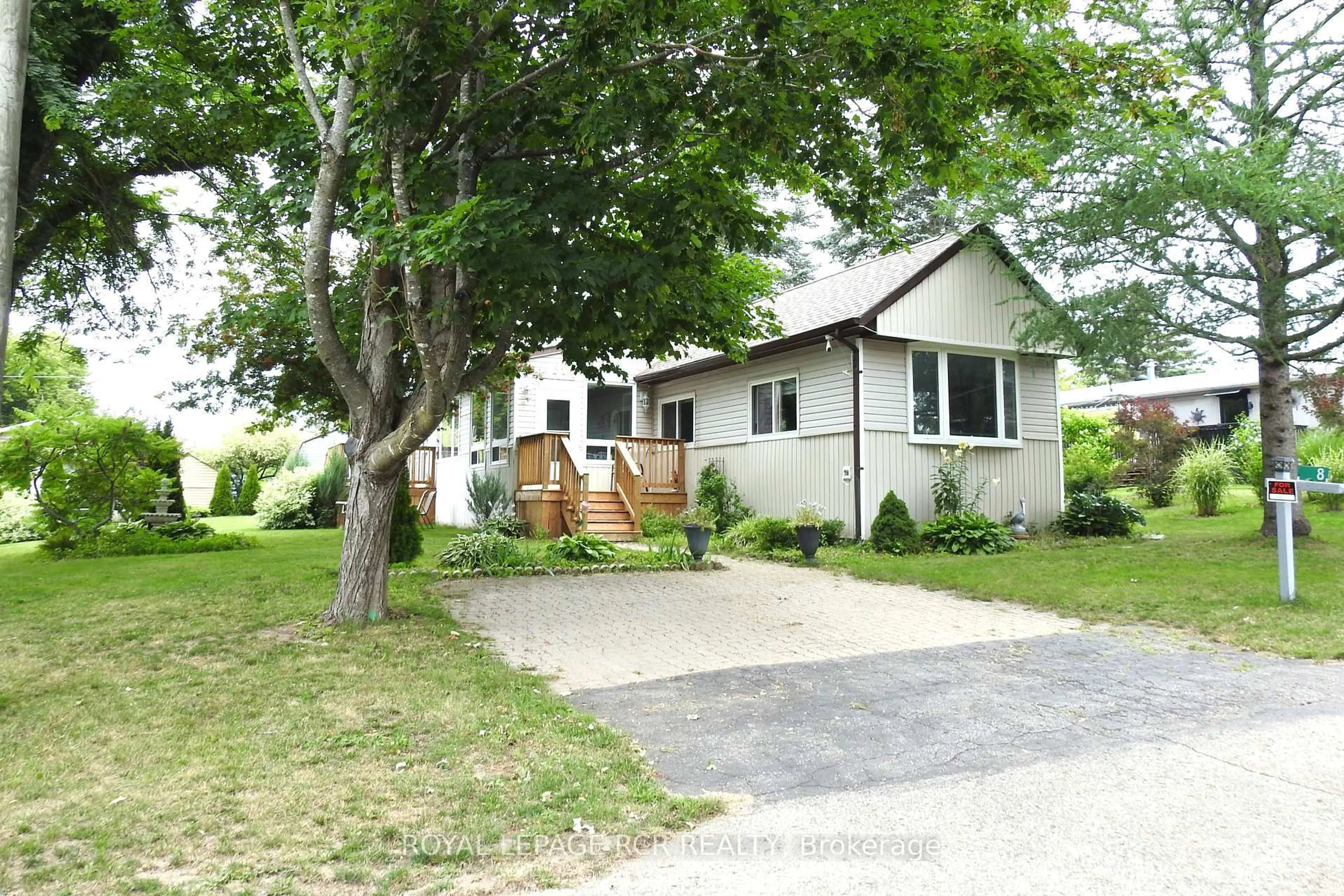 Unknown for 8 Claremont Cres, Oro-Medonte Ontario L3V 0P9