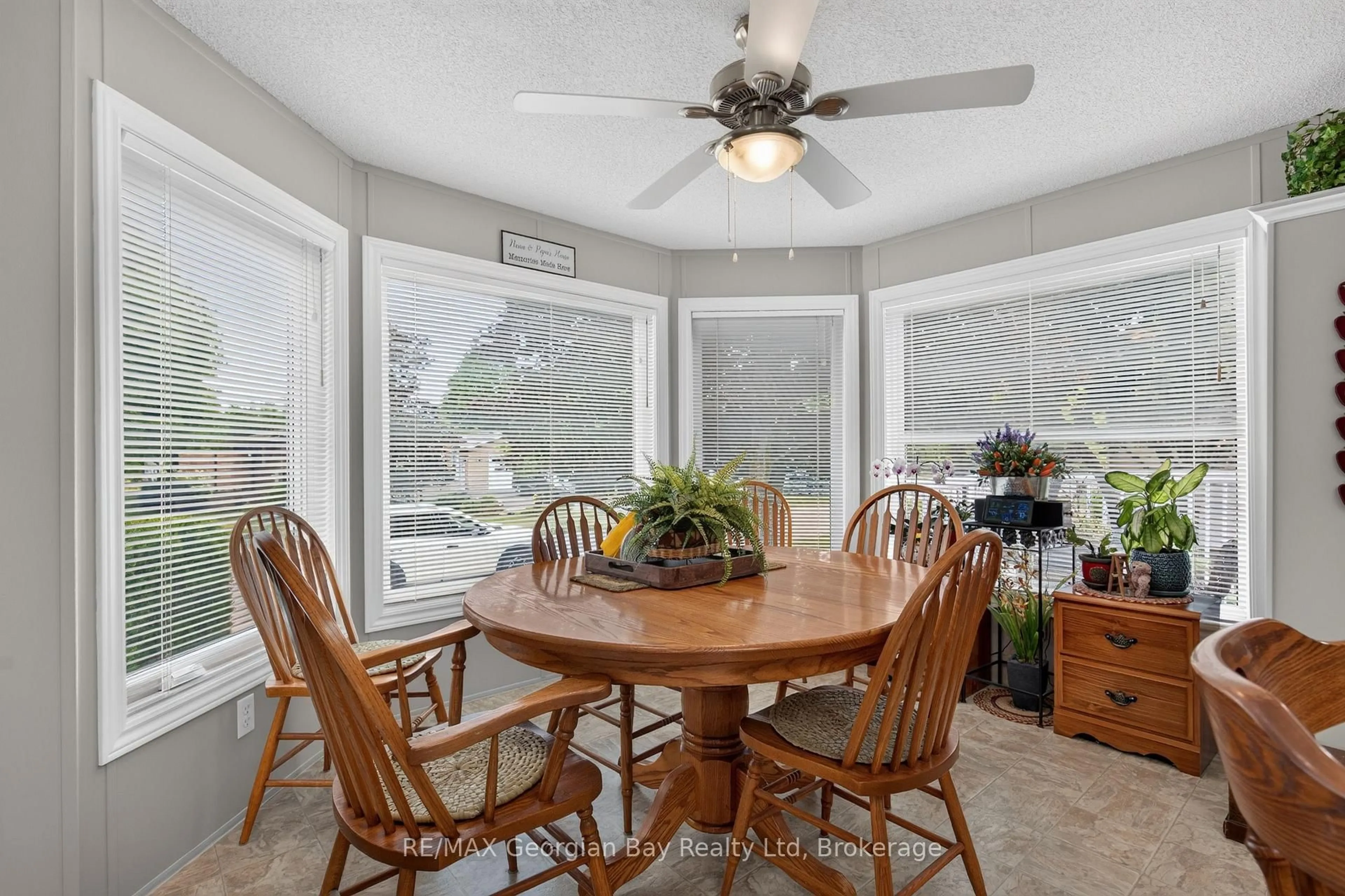 Dining room, unknown for 5411 Elliott Sdrd #27 Scottsdale, Tay Ontario L4R 4K3