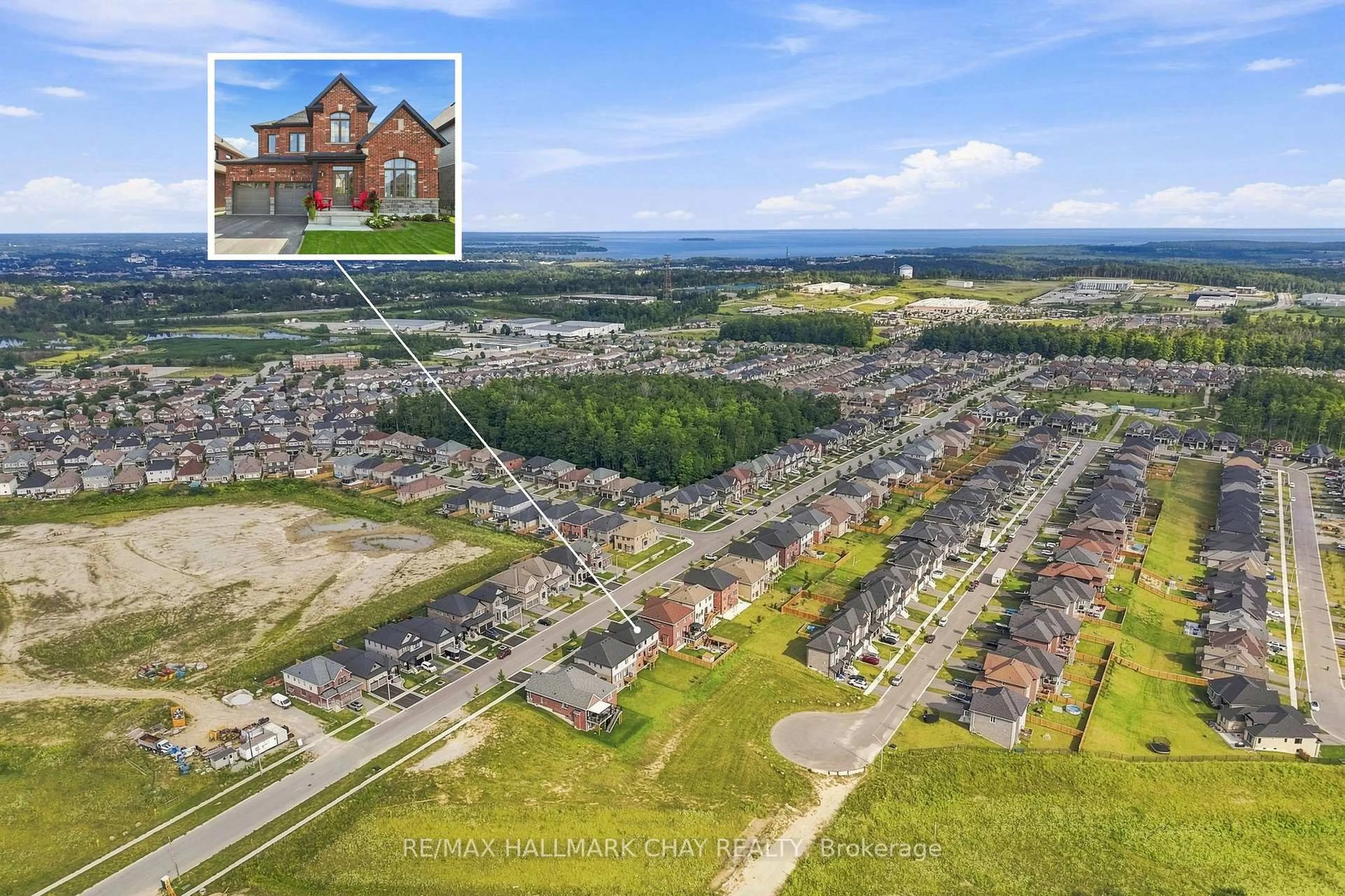 A pic from outside/outdoor area/front of a property/back of a property/a pic from drone, unknown for 3118 Orion Blvd, Orillia Ontario L3V 8L8