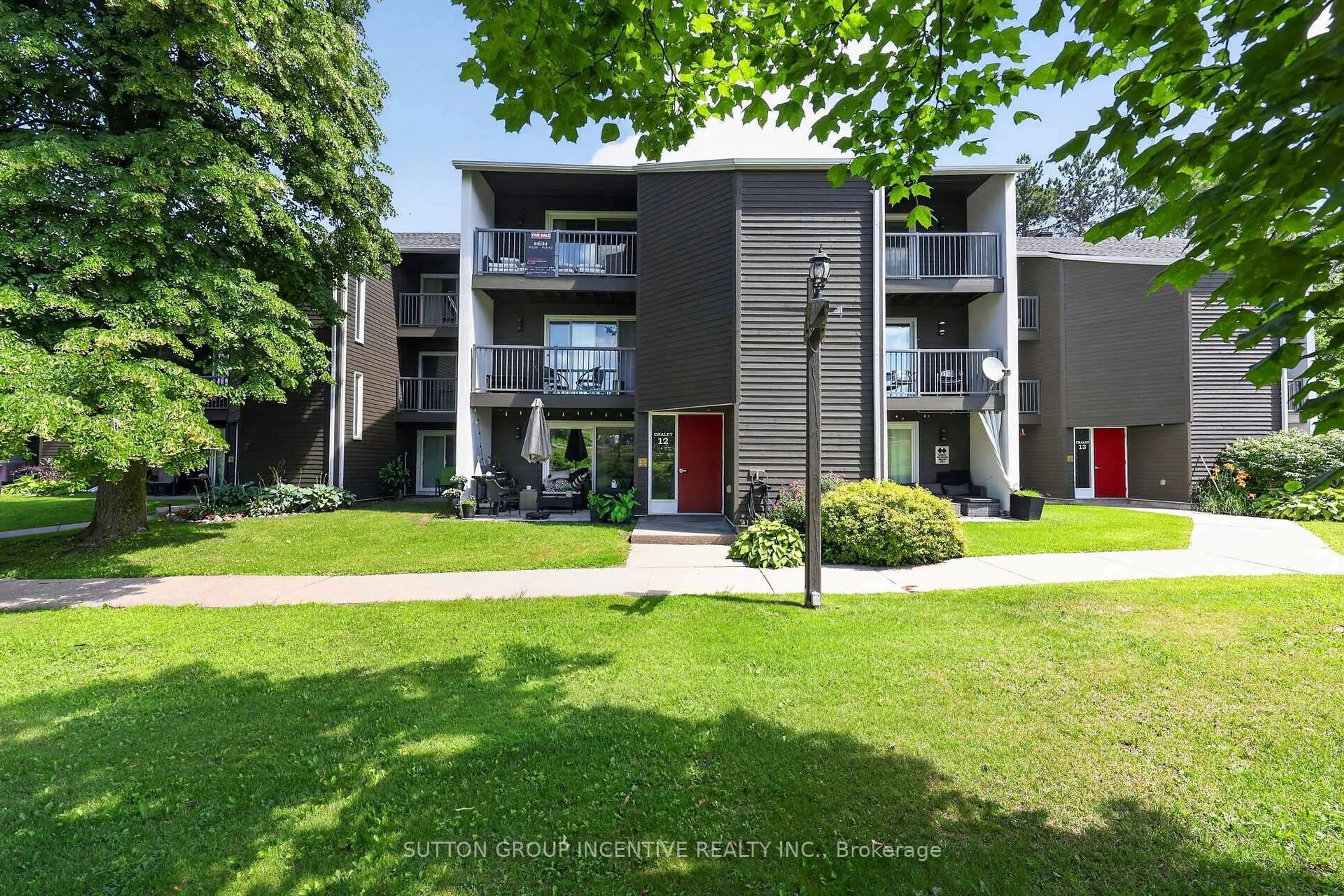 A pic from outside/outdoor area/front of a property/back of a property/a pic from drone, street for 1102 Horseshoe Valley Rd #224, Oro-Medonte Ontario L4M 4Y8