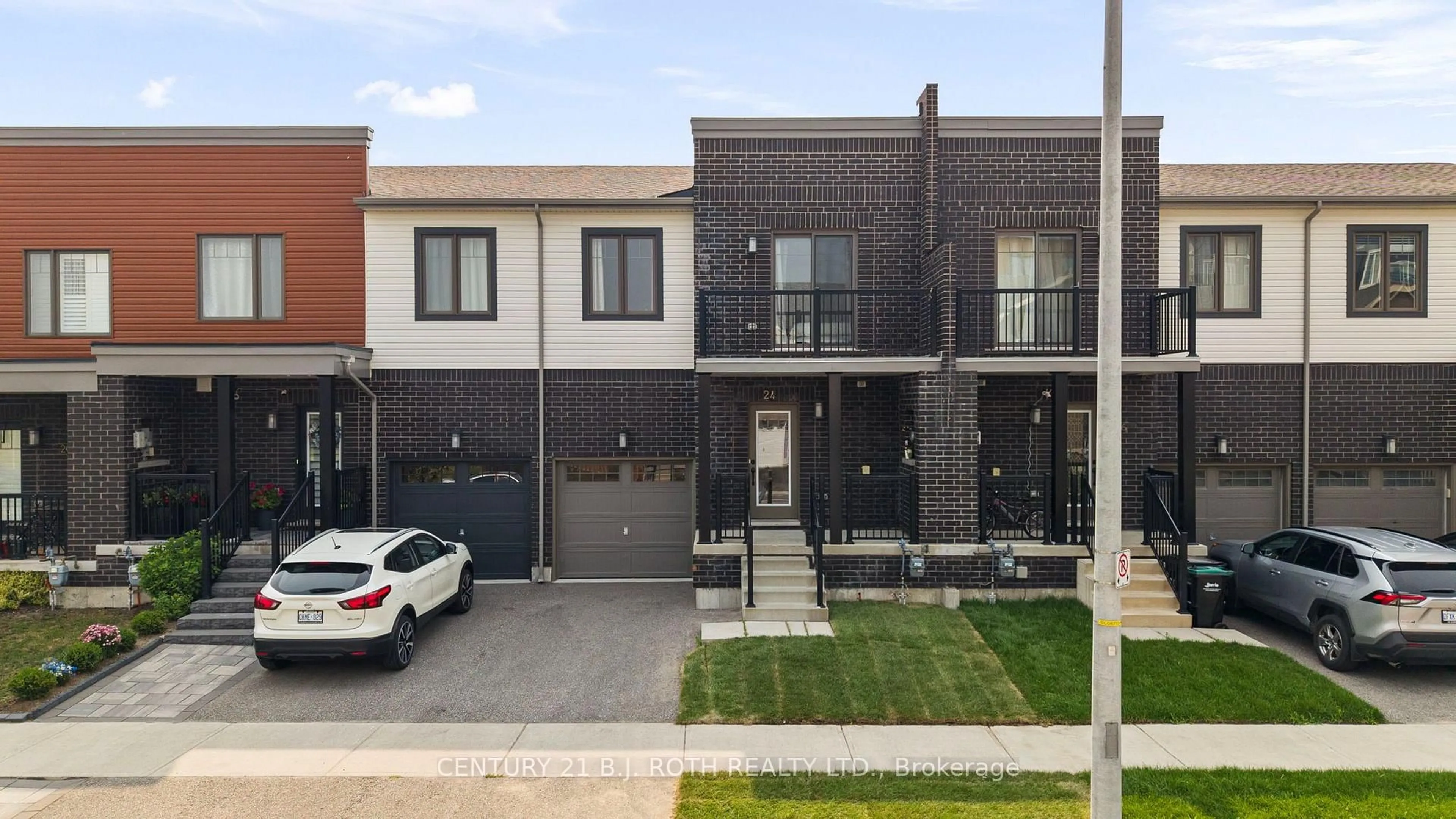 Home with brick exterior material, street for 24 Brown Bear St, Barrie Ontario L9J 0H8