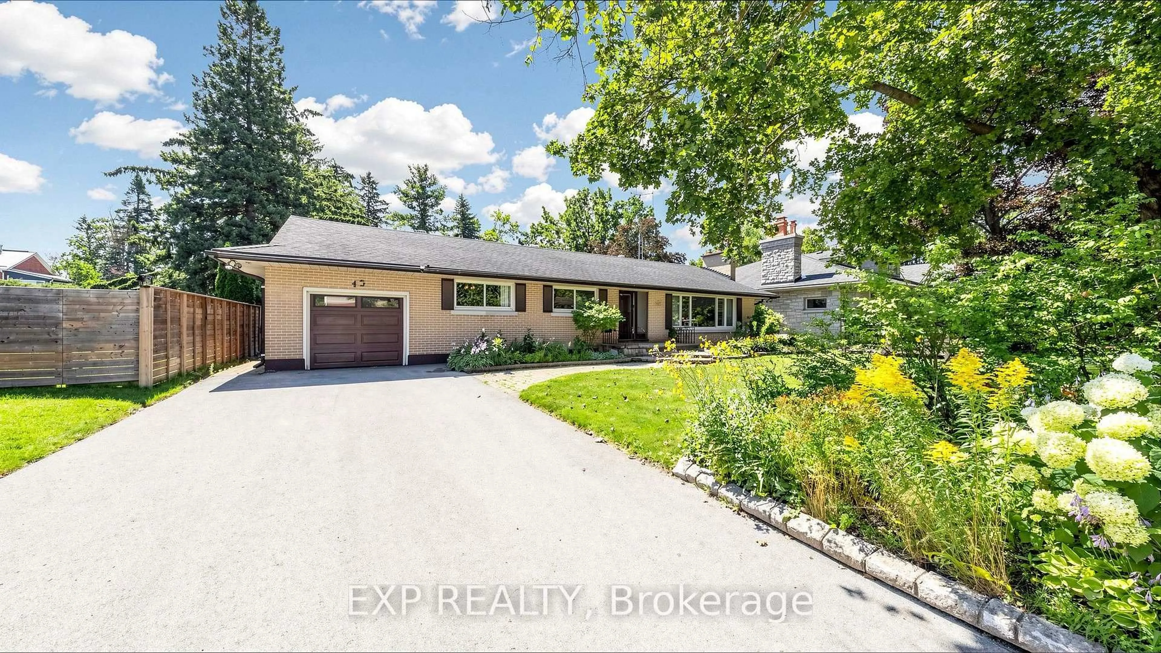 Unknown for 43 Amelia St, Barrie Ontario L4M 1M5