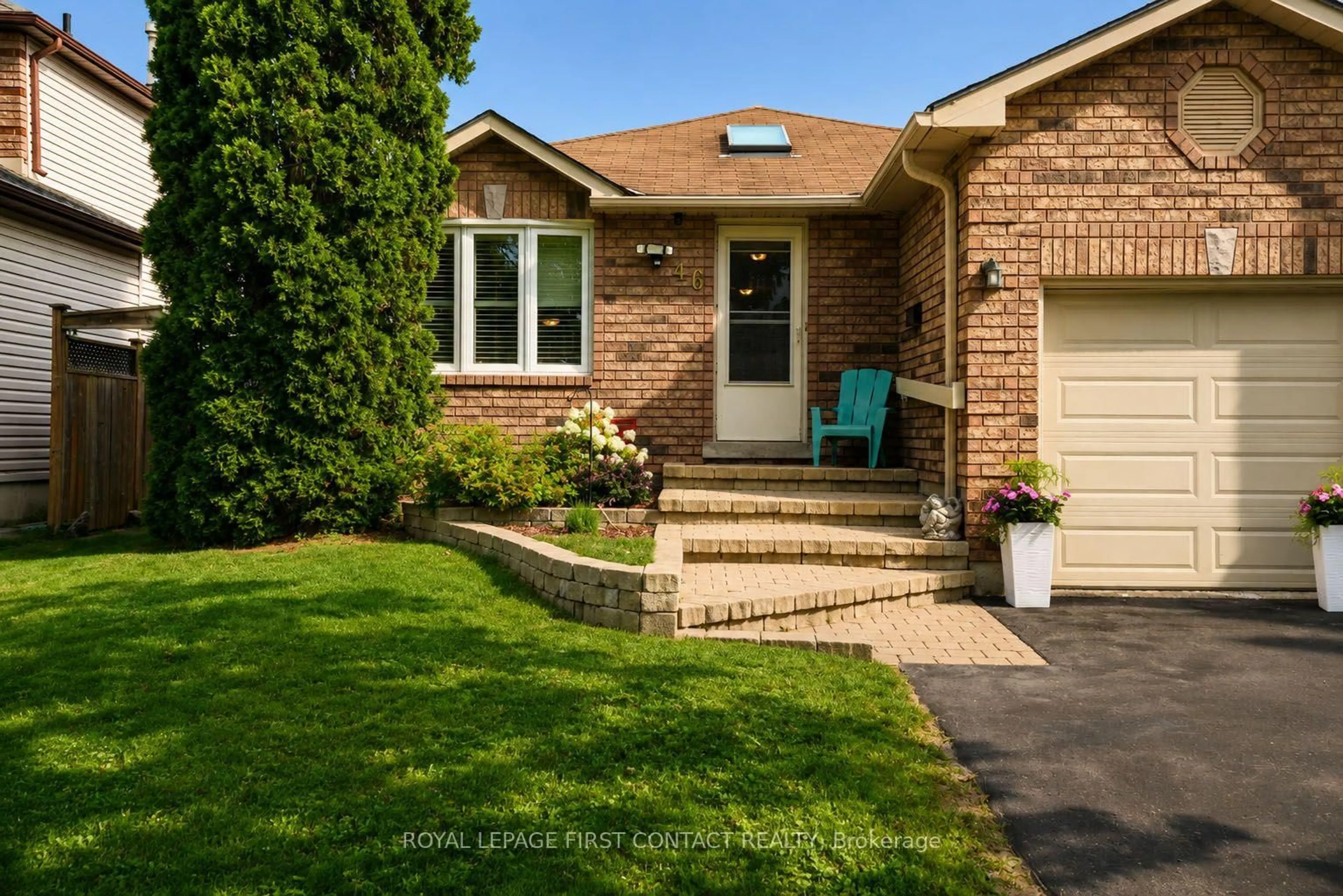 Home with brick exterior material, street for 46 Jones Dr, Barrie Ontario L4M 6H7