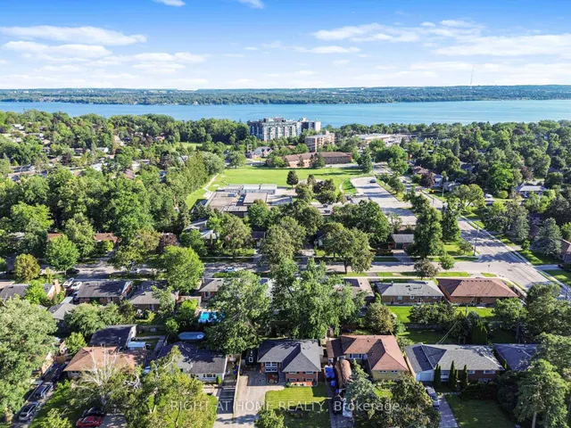 201 Steel St, Barrie 3