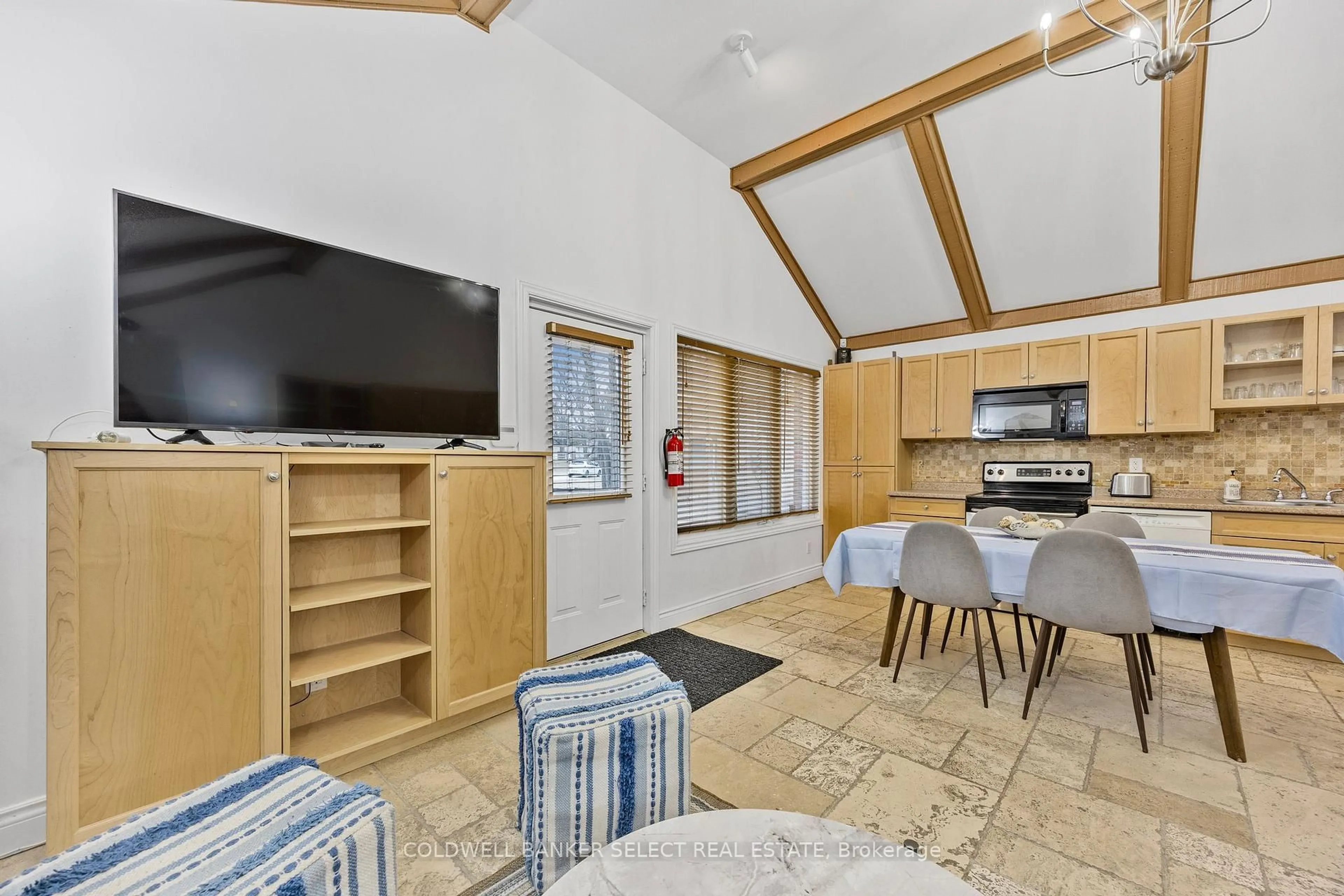 Open concept kitchen, unknown for 77-79 Baker St, Wasaga Beach Ontario L9Z 2G7