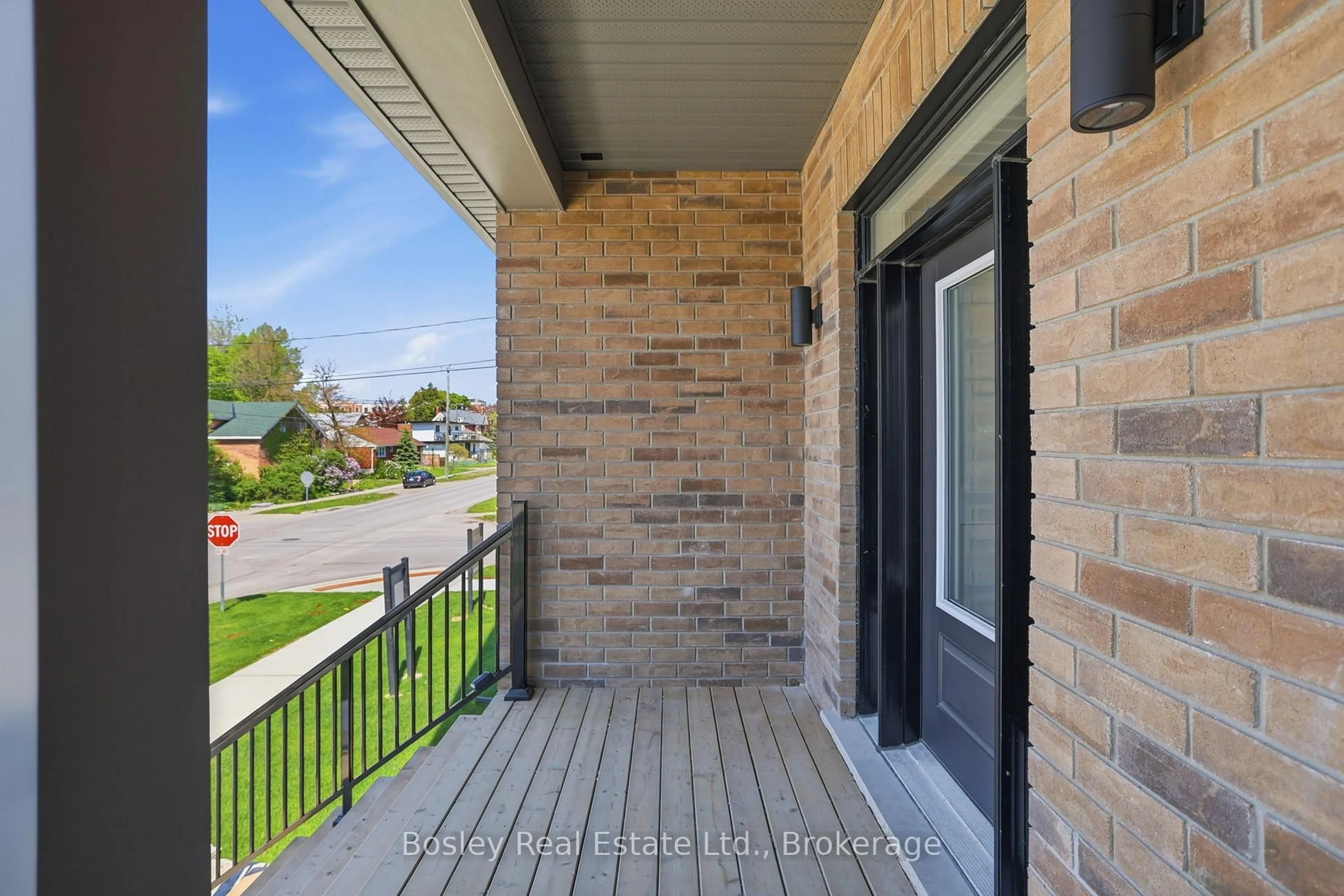 Home with brick exterior material, street for 130 Fifth St, Collingwood Ontario L9Y 5V1