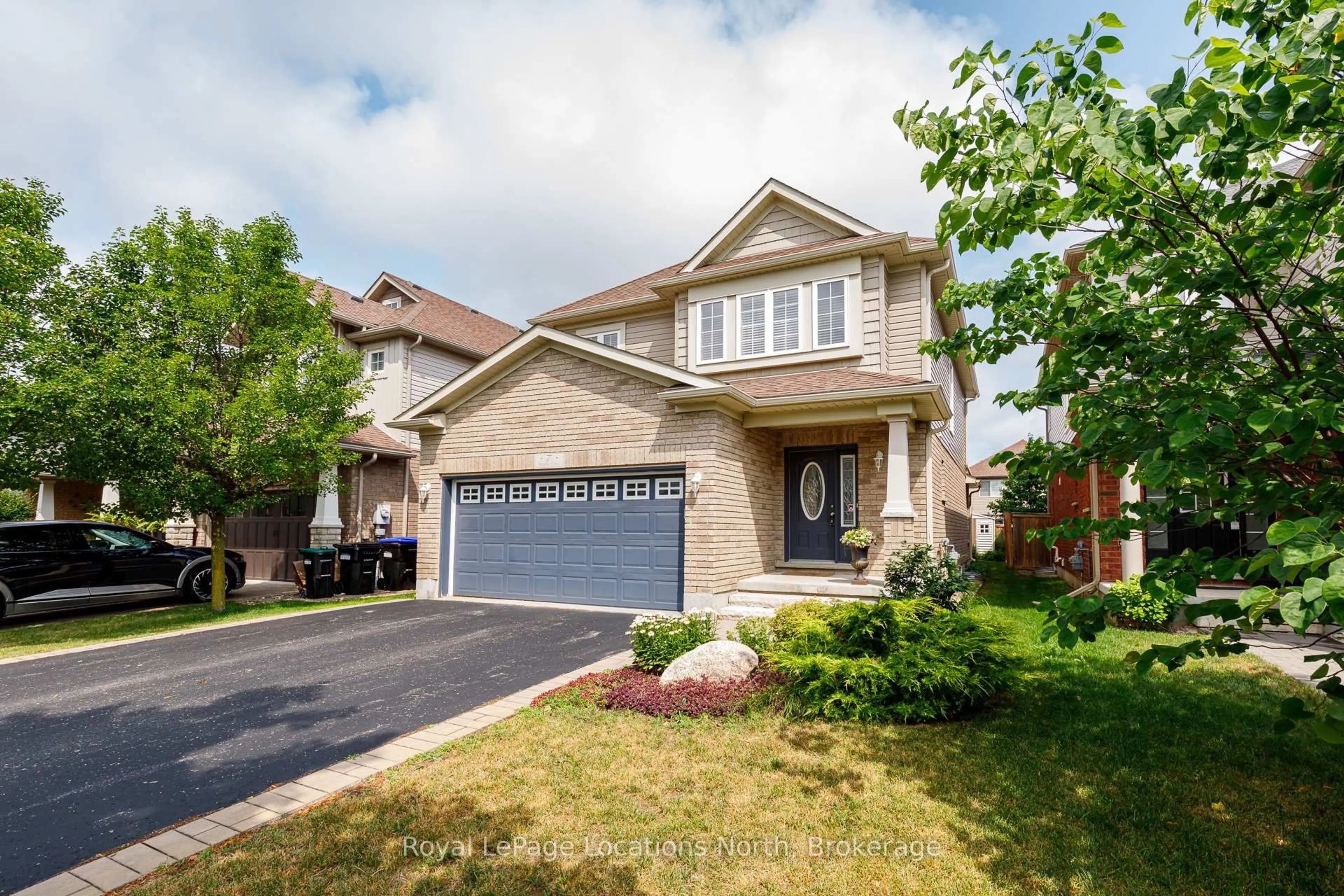 Home with brick exterior material, street for 7 Kayla Cres, Collingwood Ontario L9Y 5K9
