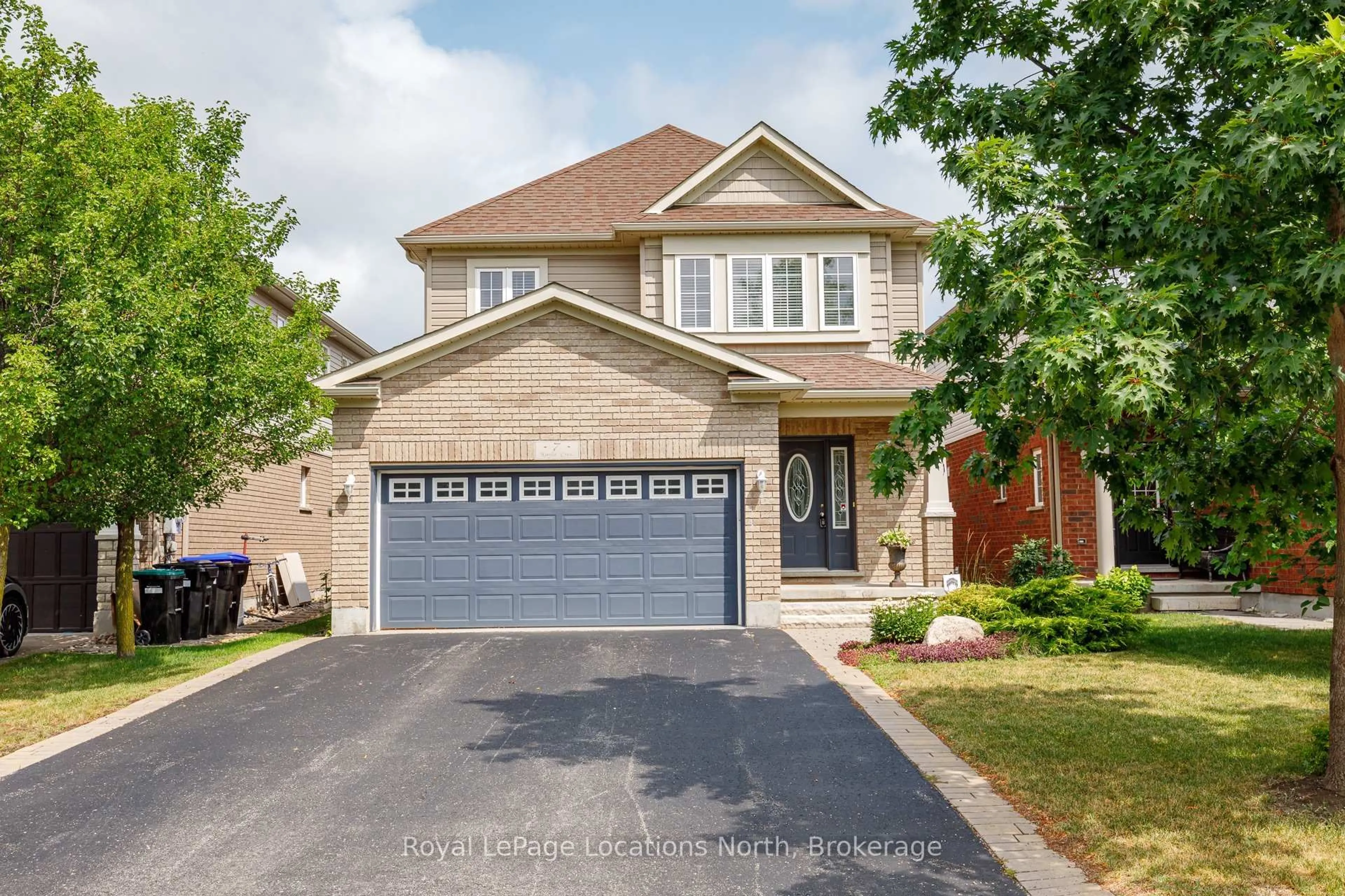 Home with brick exterior material, street for 7 Kayla Cres, Collingwood Ontario L9Y 5K9