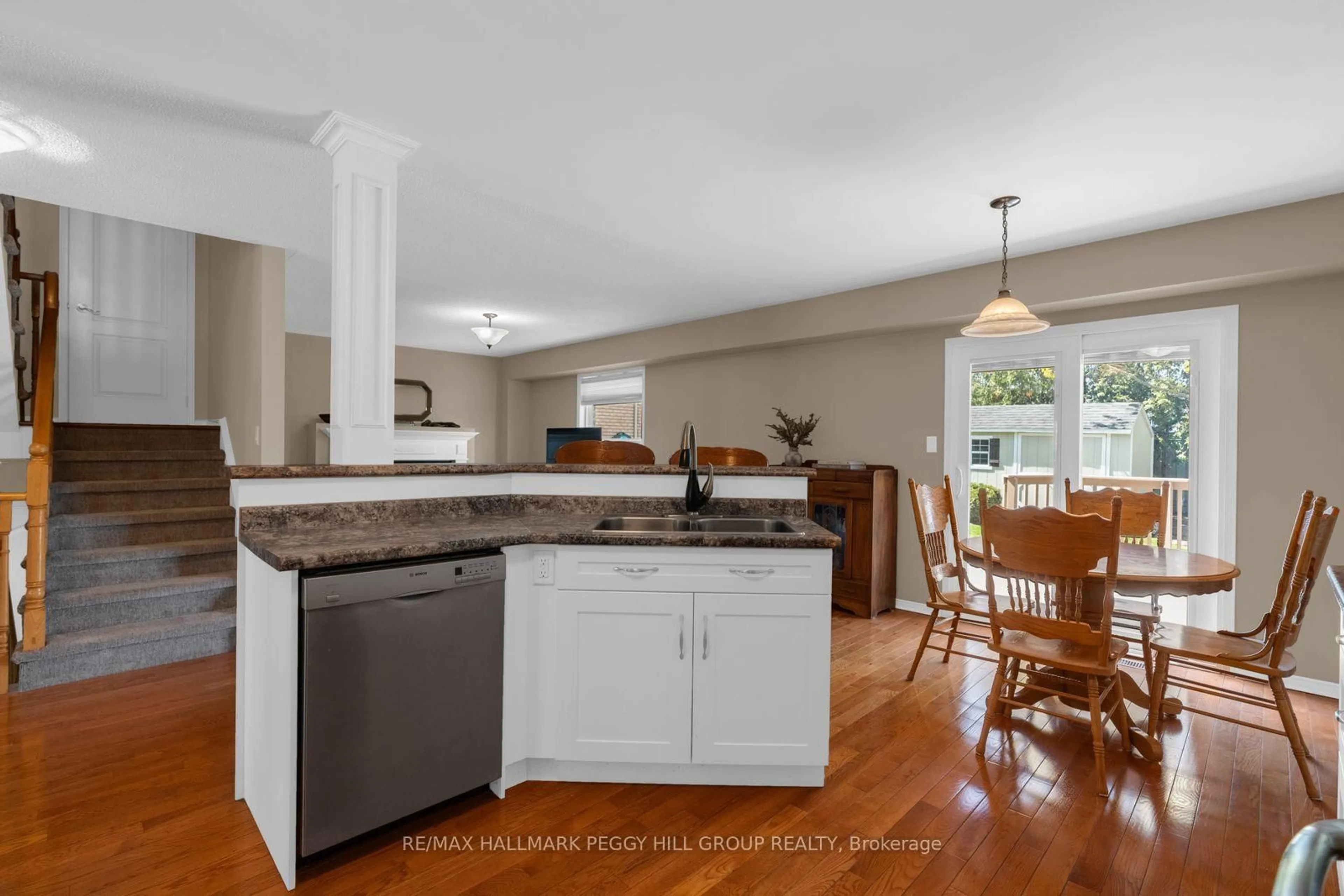 Open concept kitchen, ceramic/tile floor for 168 Wildwood Tr, Barrie Ontario L4N 9Y6