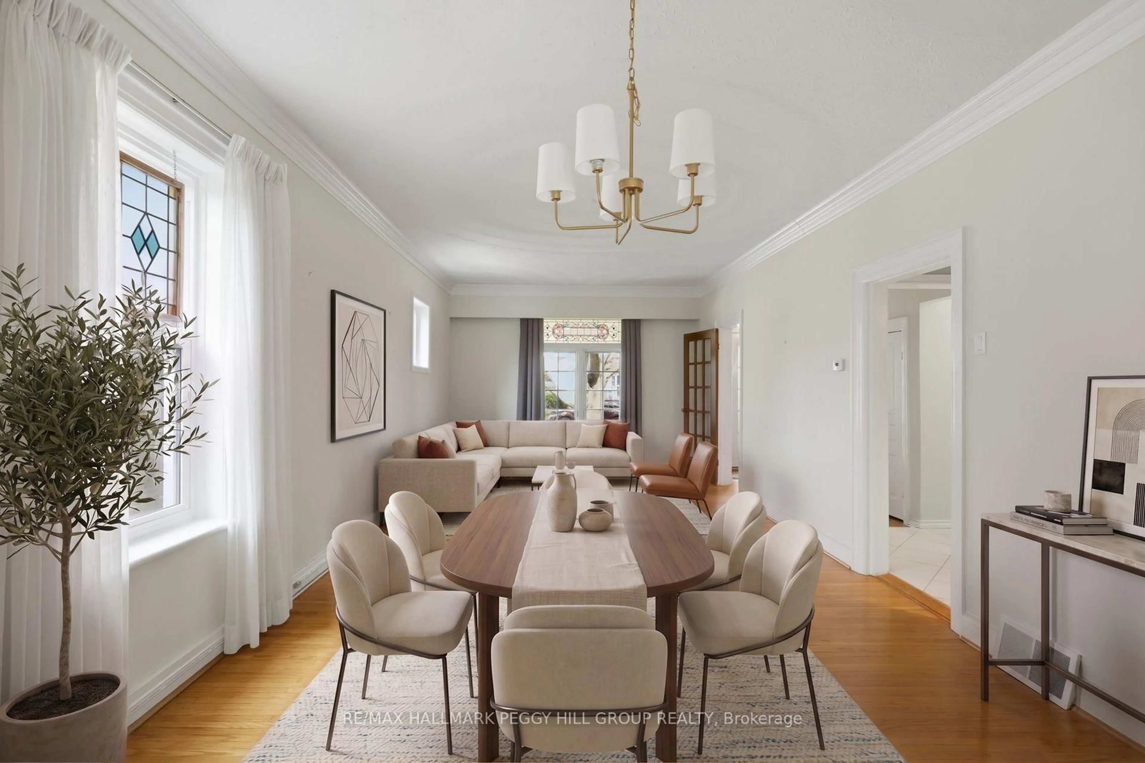 Dining room, unknown for 404 Manly St, Midland Ontario L4R 3E3