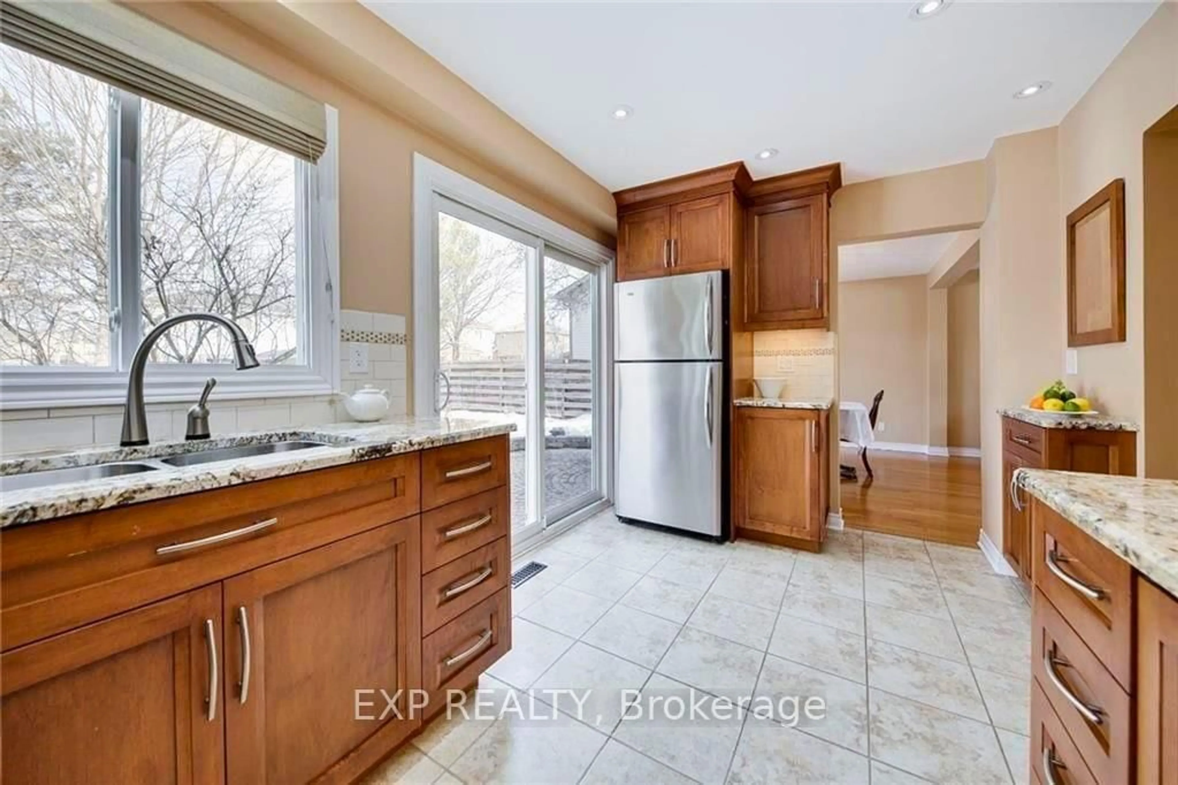 Unknown for 113 Oren Blvd, Barrie Ontario L4N 4M3