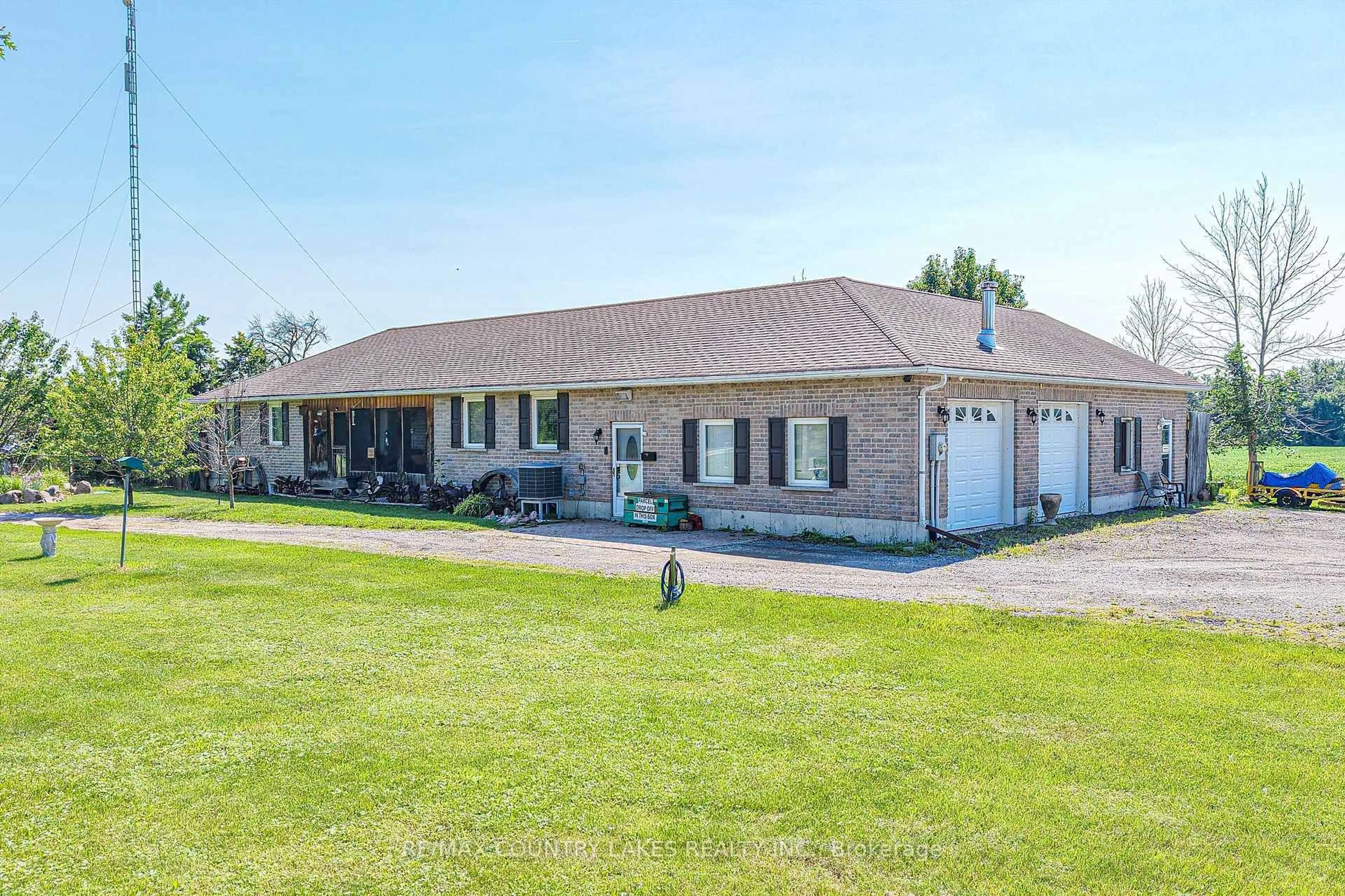 A pic from outside/outdoor area/front of a property/back of a property/a pic from drone, unknown for 2865 Concession A Rd, Ramara Ontario L0K 1B0