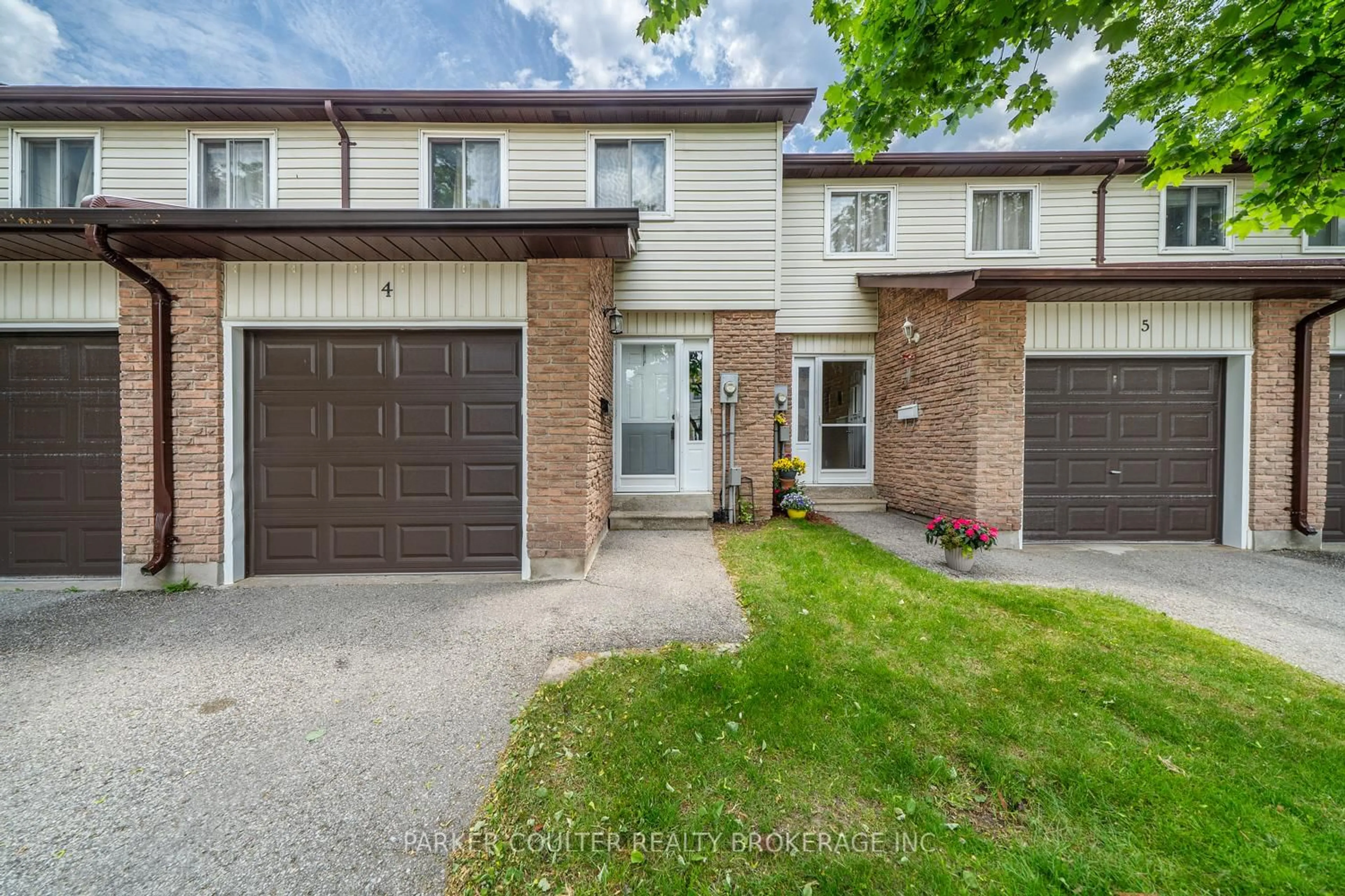 Unknown for 261 Rose St #4, Barrie Ontario L4M 2V3