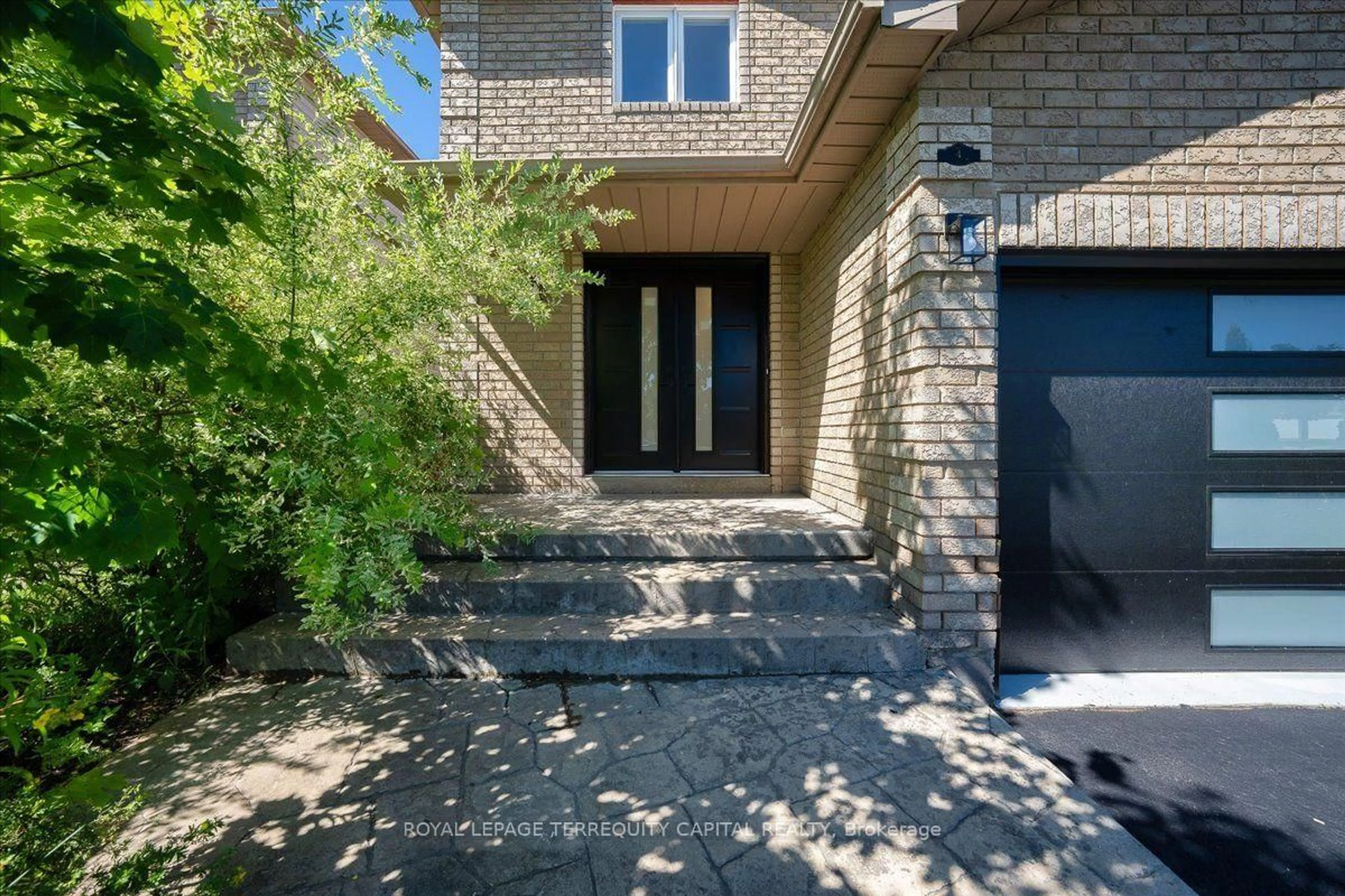 Unknown for 4 Cassandra Dr, Barrie Ontario L4M 6W2