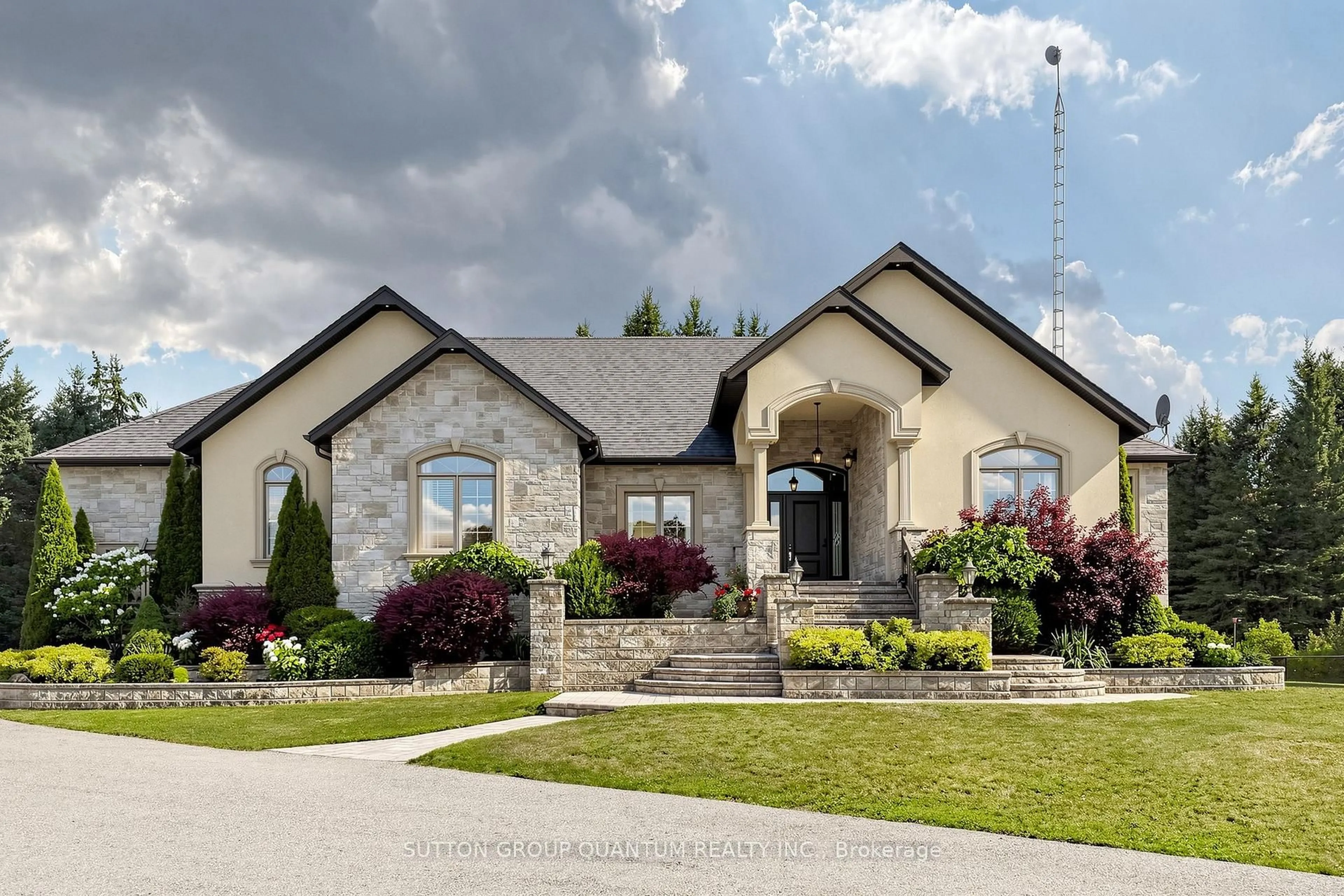 Home with brick exterior material, unknown for 3712 Michael St, Clearview Ontario L0M 1N0
