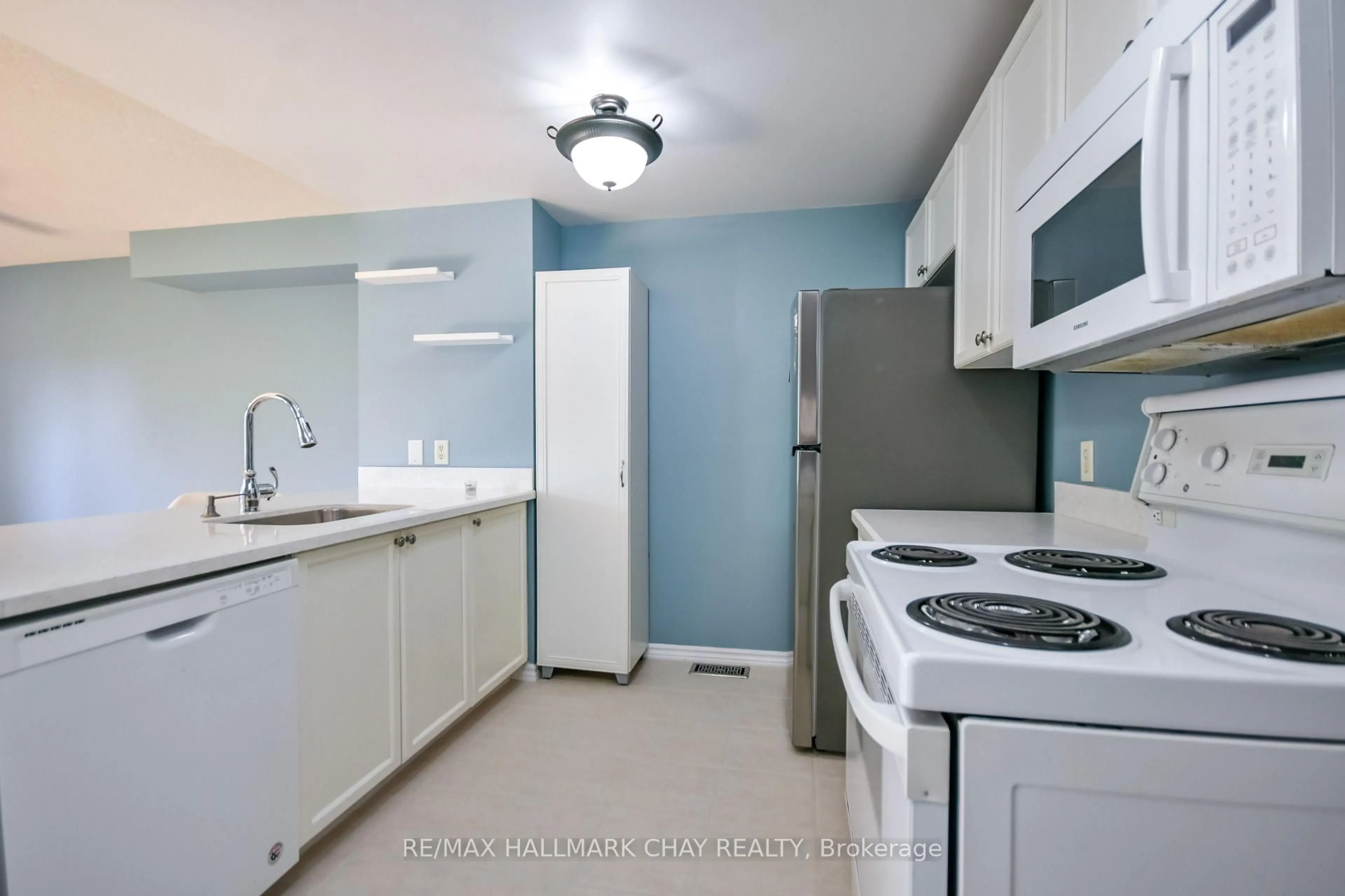 Standard kitchen, ceramic/tile floor for 17 Srigley St, Barrie Ontario L4N 0L9
