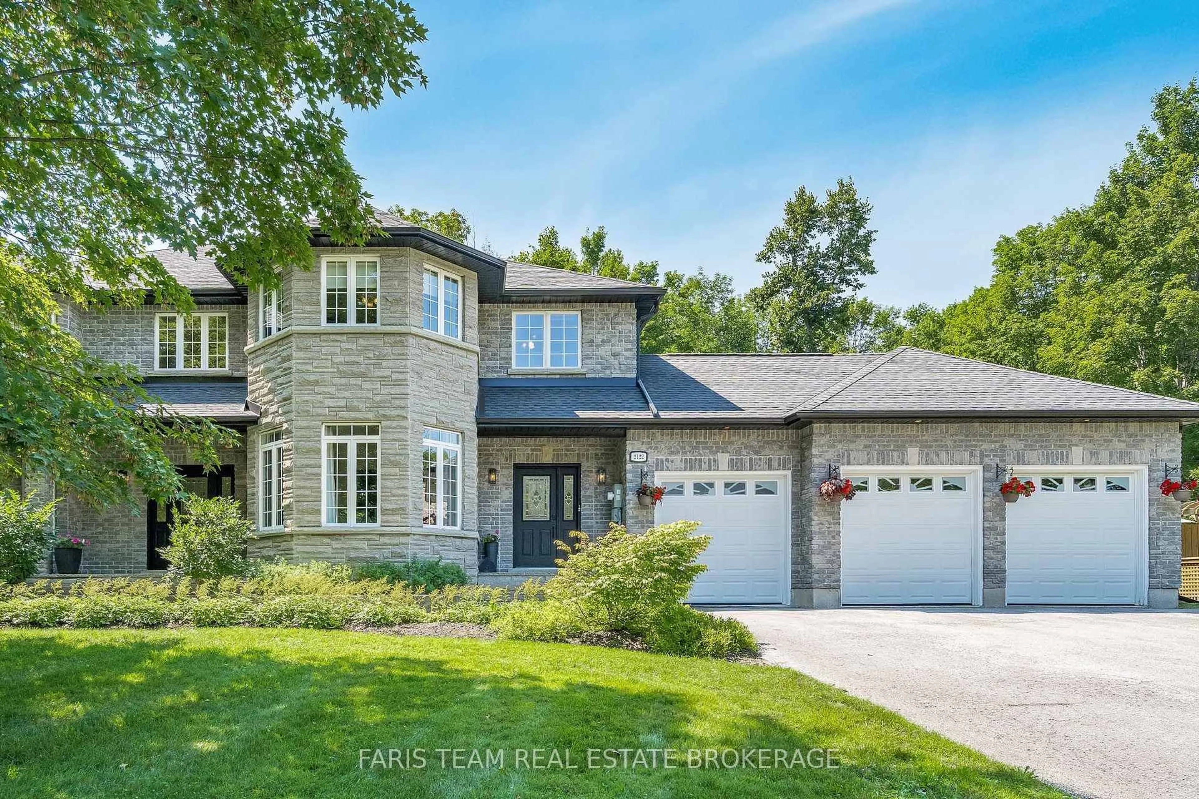 Home with brick exterior material, street for 2122 Fern Glen Crt, Severn Ontario L3V 0E8