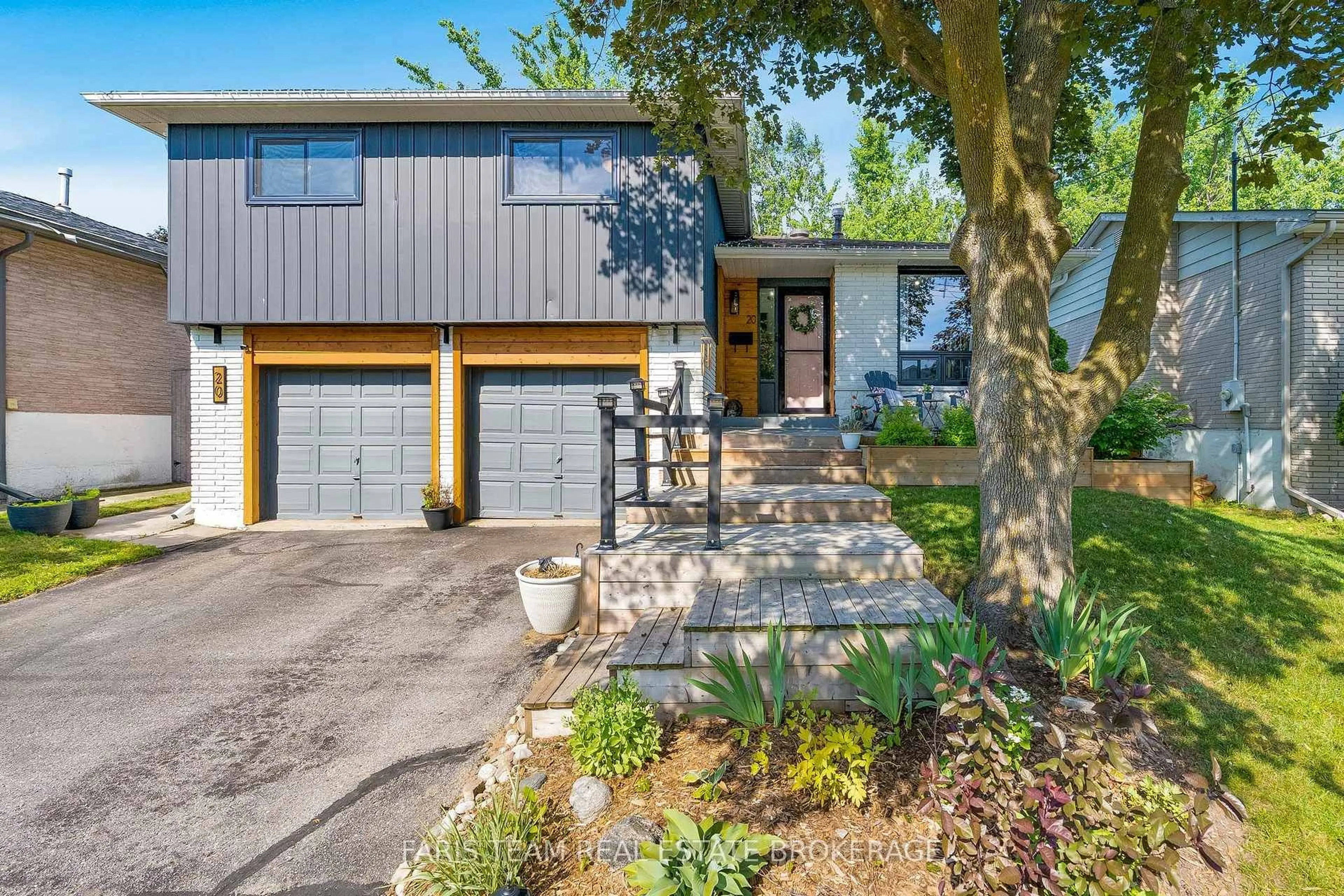Unknown for 20 Carol Rd, Barrie Ontario L4N 3P5