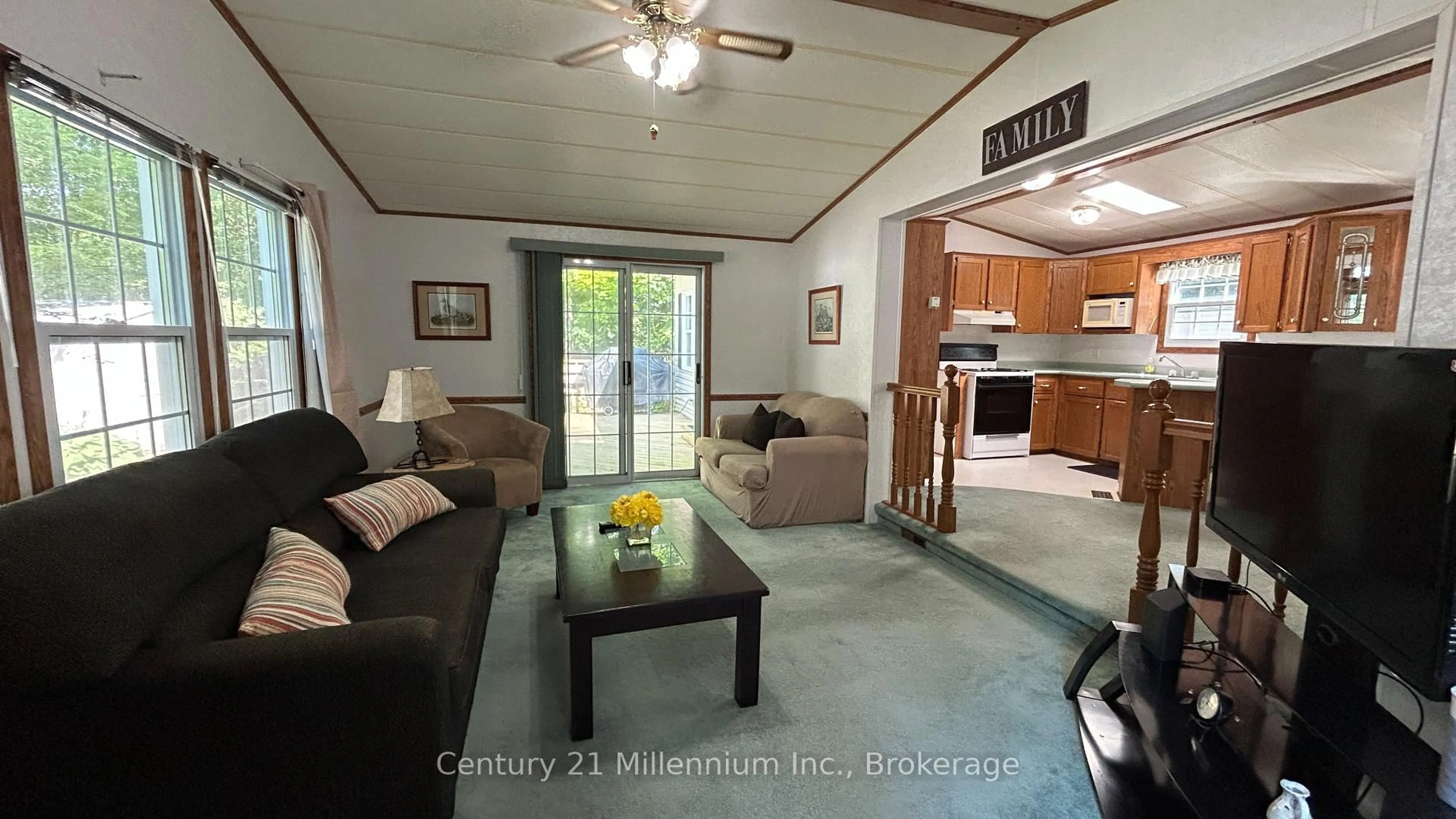Living room with furniture, ceramic/tile floor for 41 The Boardwalk, Wasaga Beach Ontario L9Z 3A8