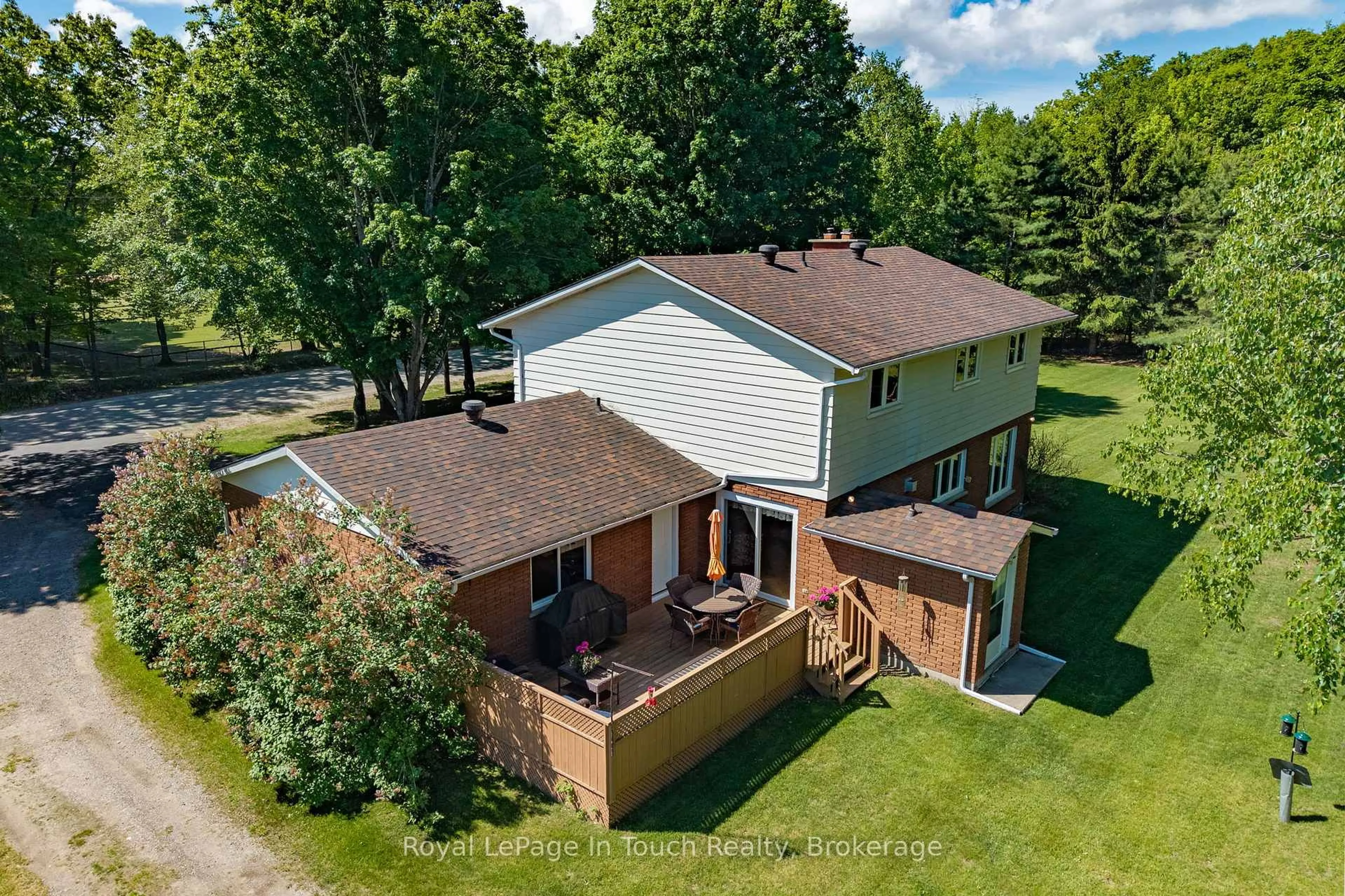 A pic from outside/outdoor area/front of a property/back of a property/a pic from drone, unknown for 756 Champlain Rd, Tiny Ontario L9M 0C2