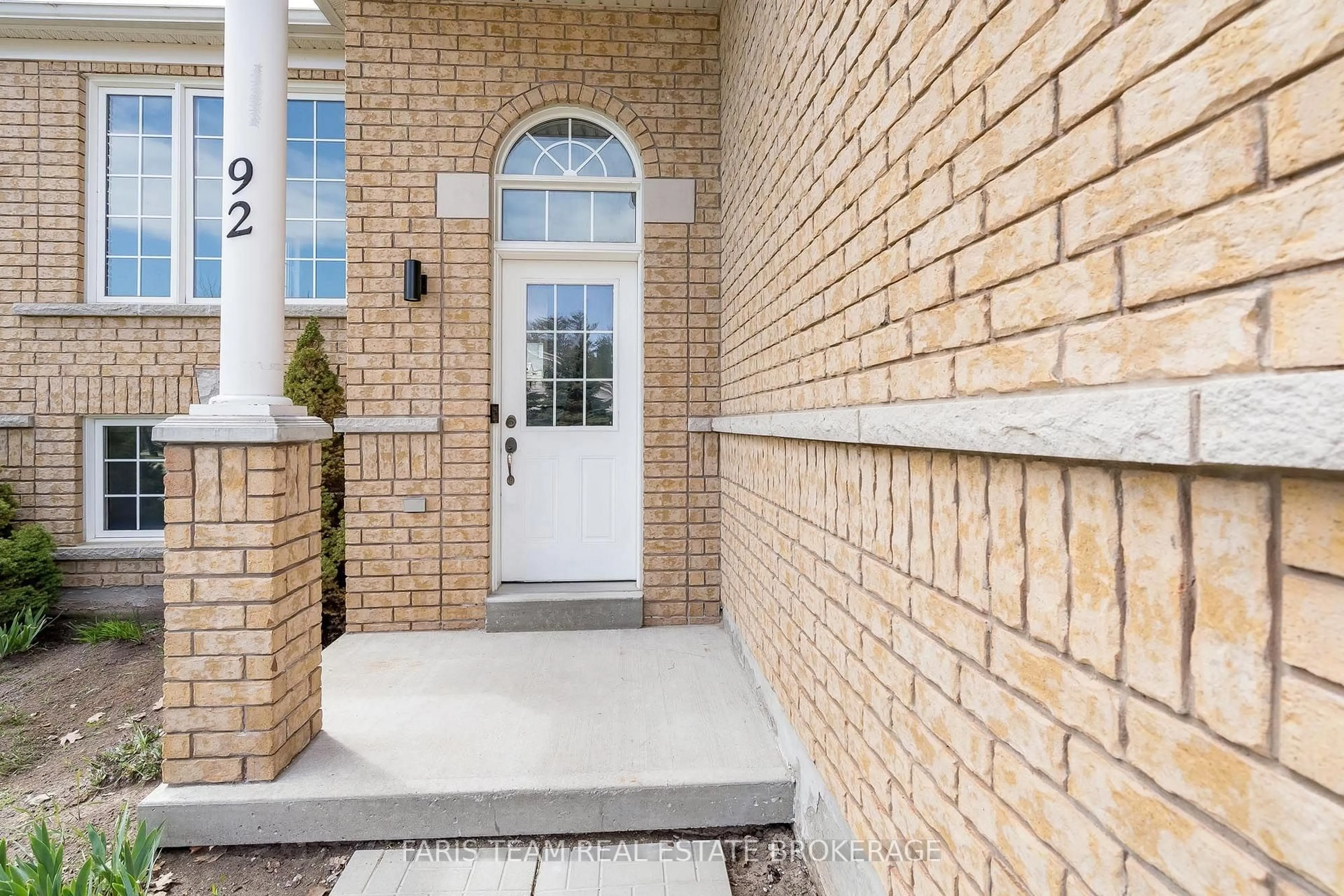 Unknown for 92 Wesley Ave, Wasaga Beach Ontario L9Z 0B9