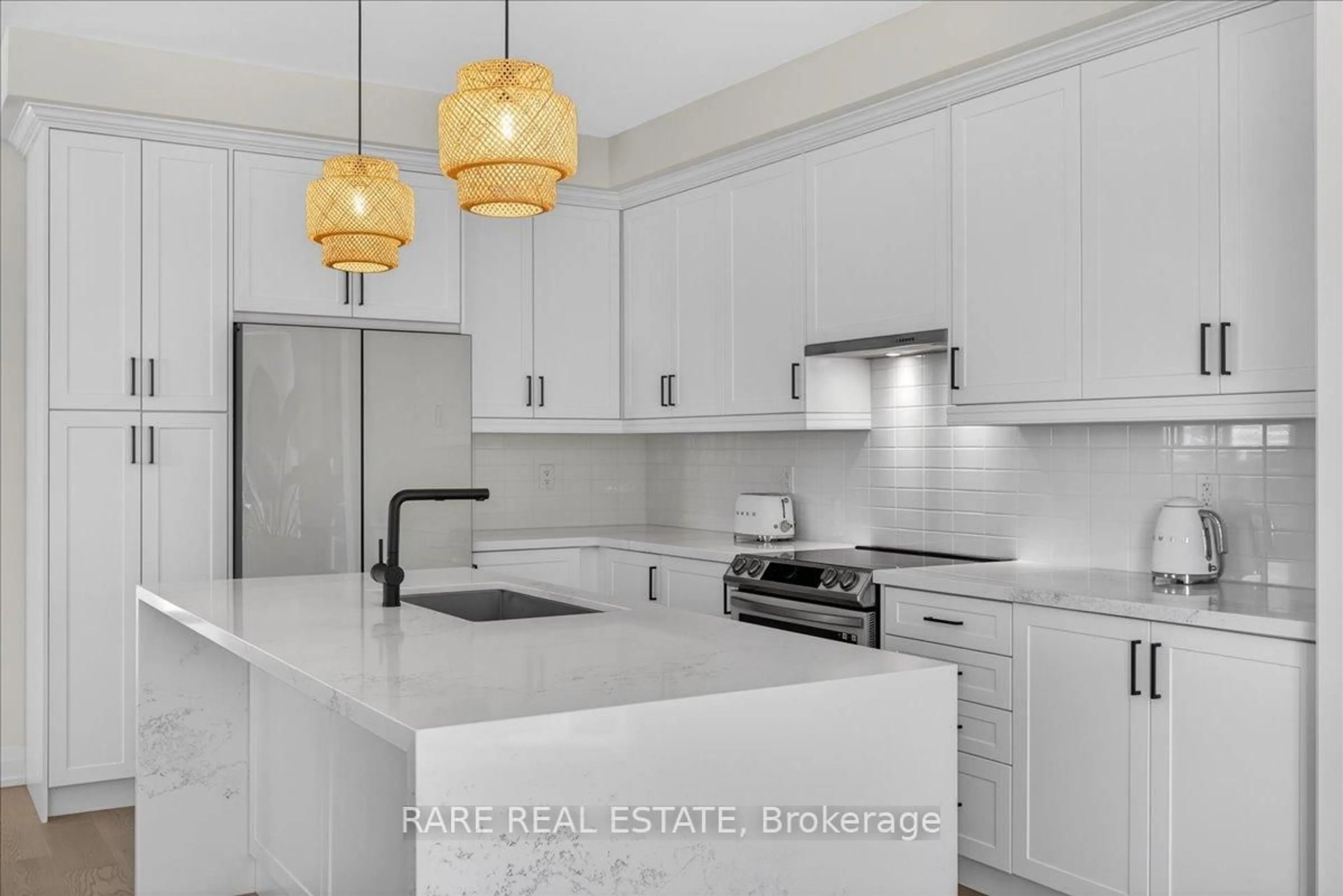 Open concept kitchen, unknown for 31 Daffodil Rd, Springwater Ontario L9X 2E3