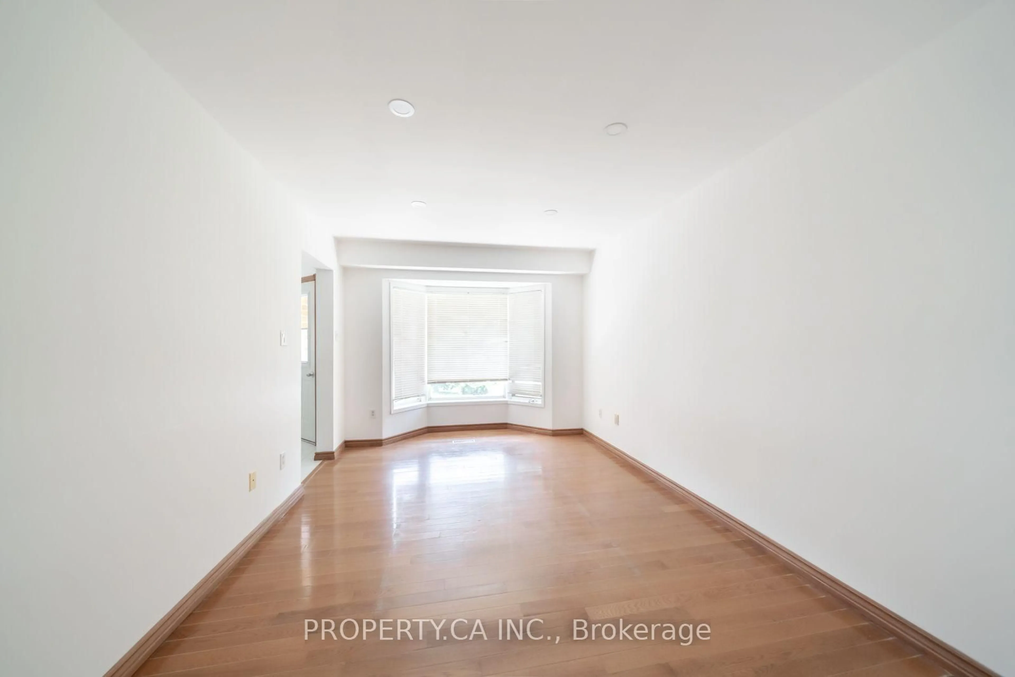A pic of a room for 51 Leggott Ave, Barrie Ontario L4N 8B1