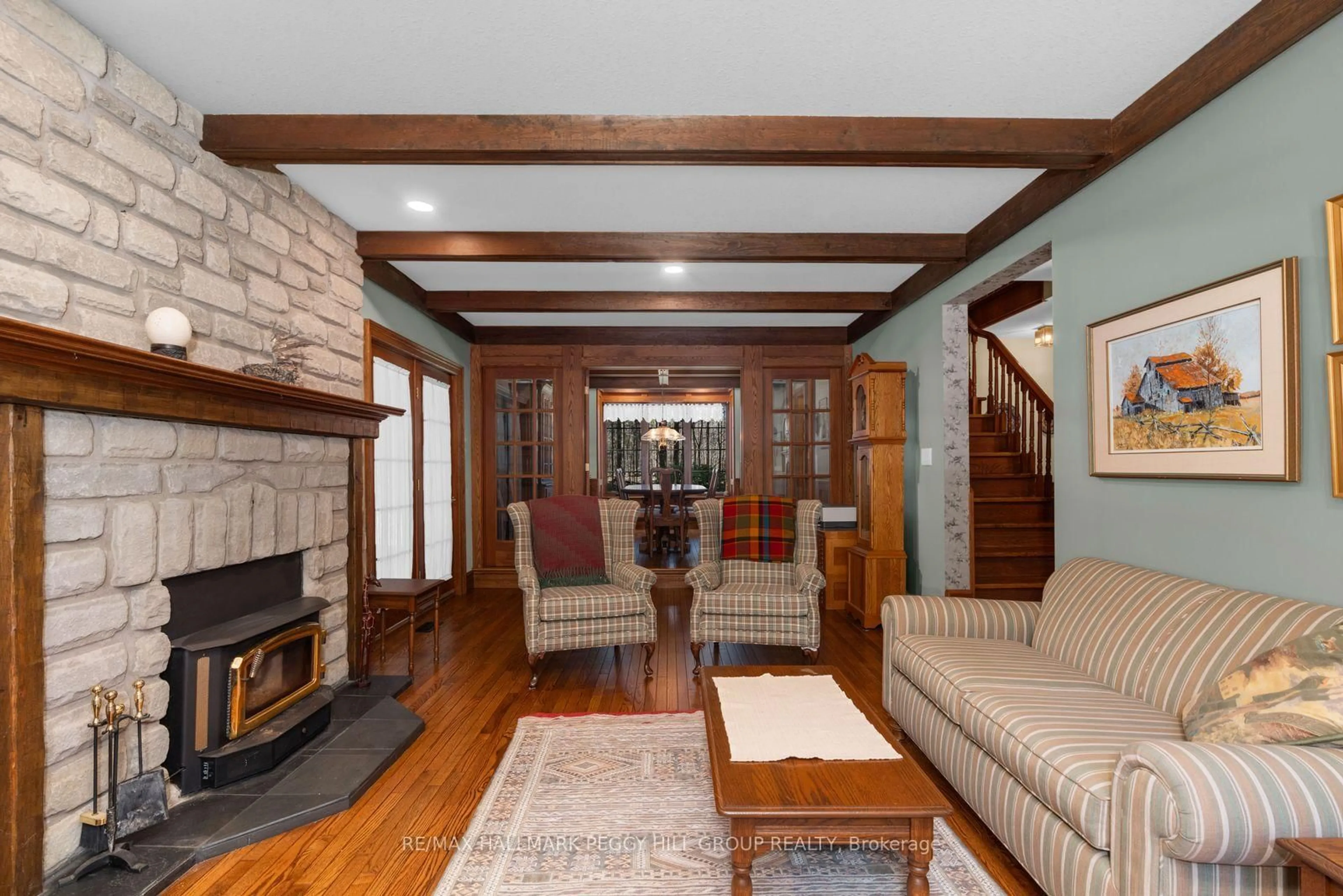 Living room with furniture, unknown for 26 Cathedral Pines Rd, Oro-Medonte Ontario L4M 4Y8