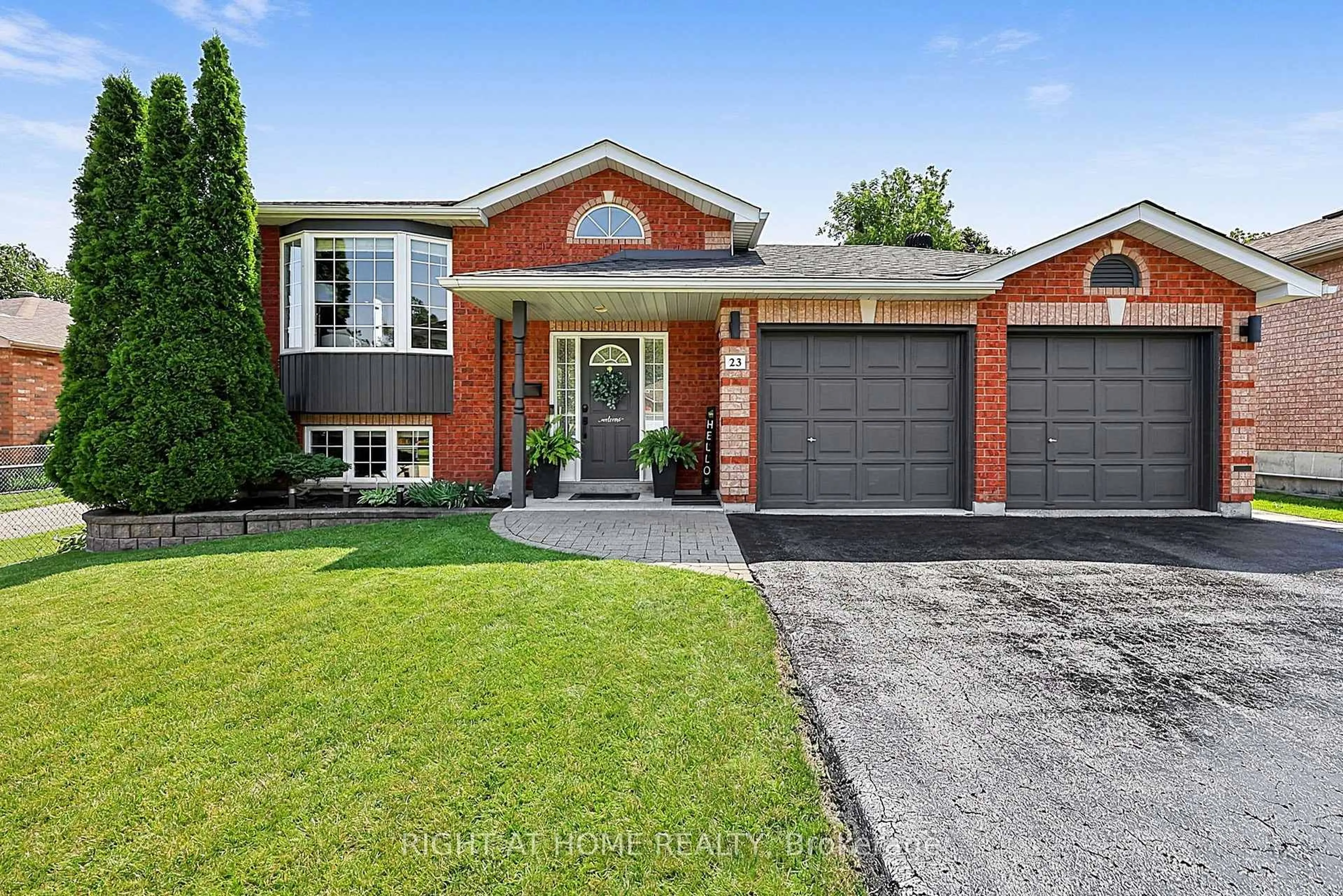 Home with brick exterior material, street for 23 Osprey Ridge Rd, Barrie Ontario L4M 6P2