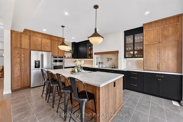 171 Rosanne Circ, Wasaga Beach 2