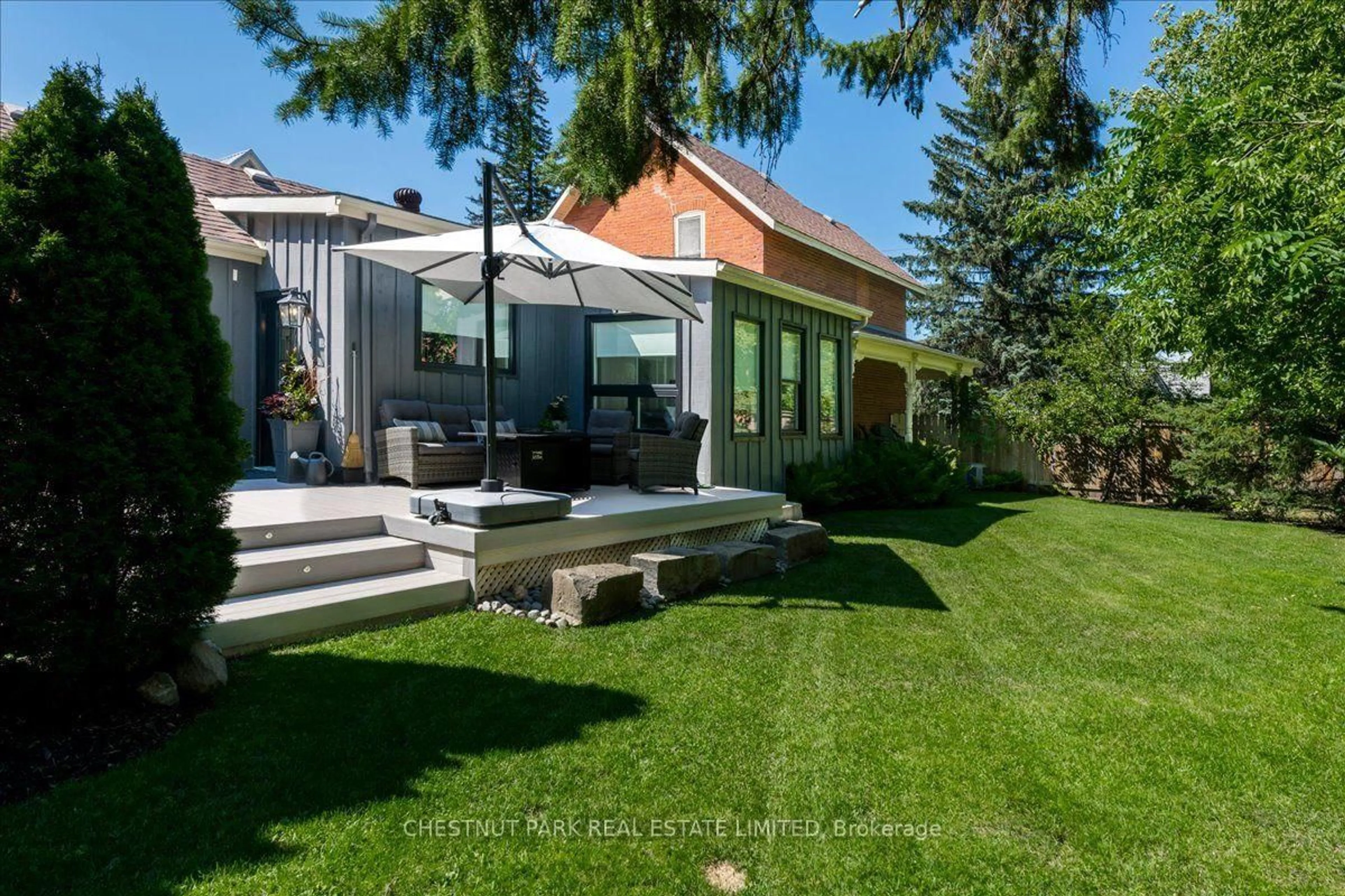 Patio, unknown for 72 Burton Ave, Barrie Ontario L4N 2R6