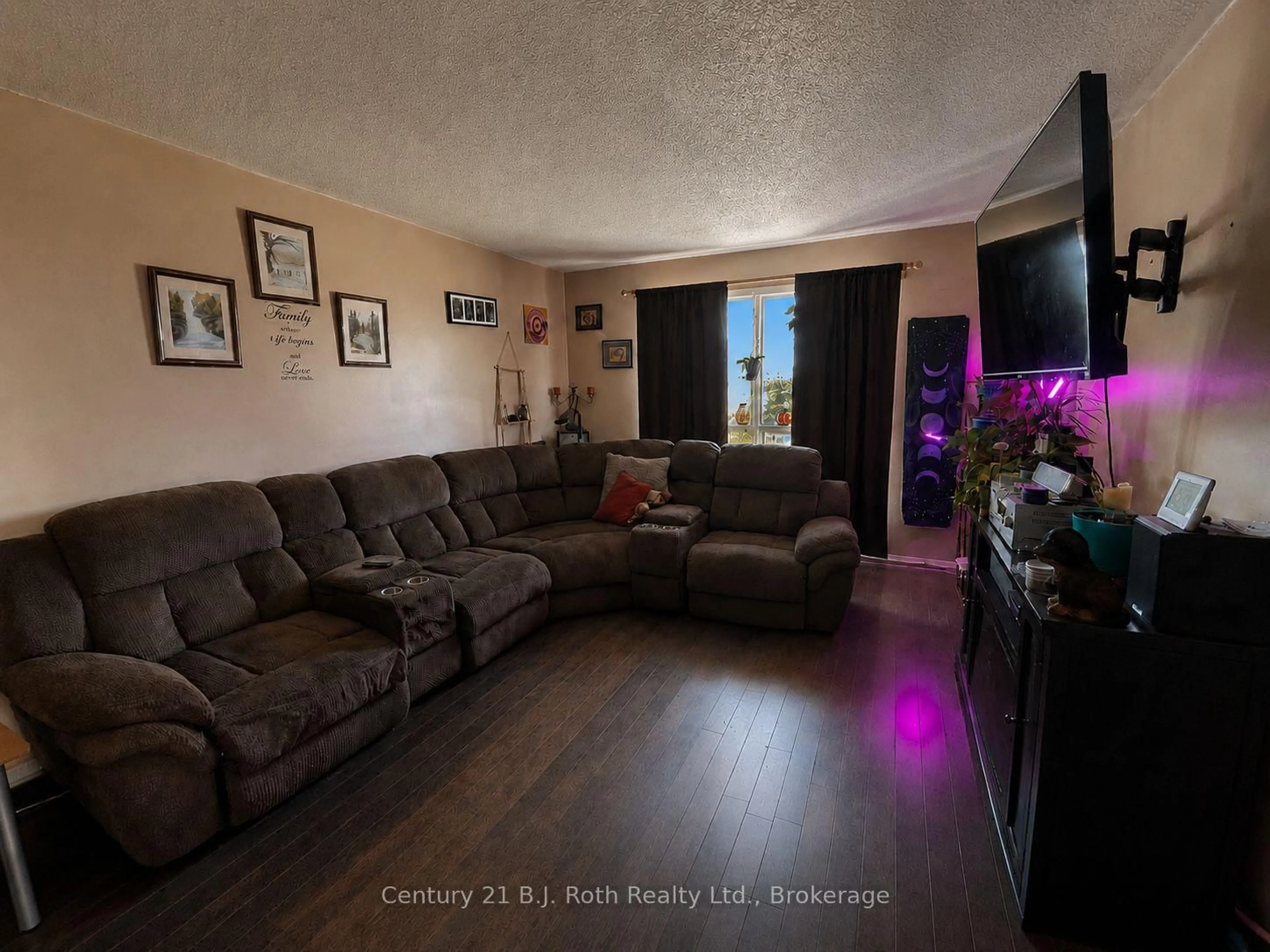 A pic of a room for 59 Therrien Crt, Penetanguishene Ontario L9M 1P6
