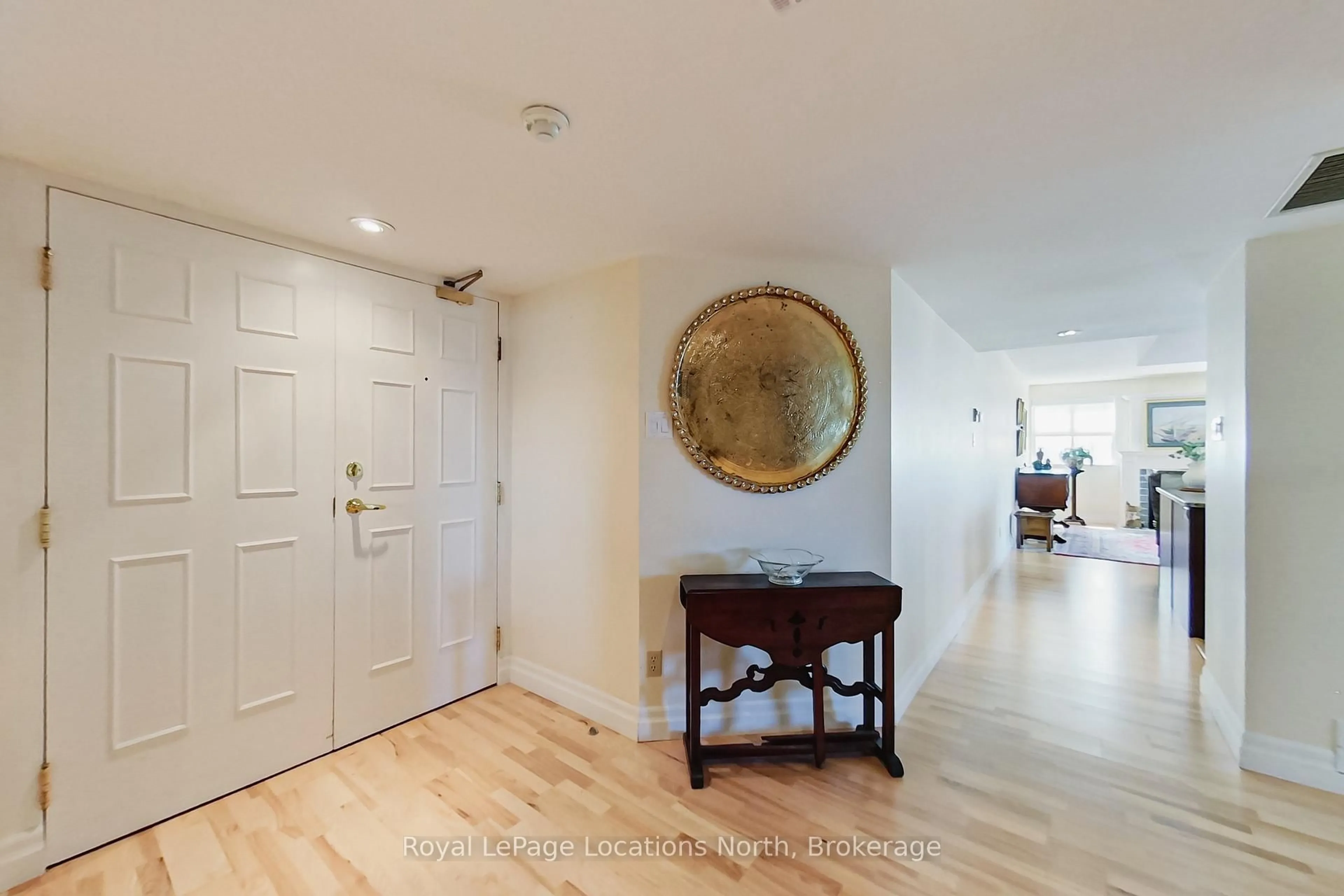 Indoor entryway for 24 Ramblings Way #706, Collingwood Ontario L9Y 5C6