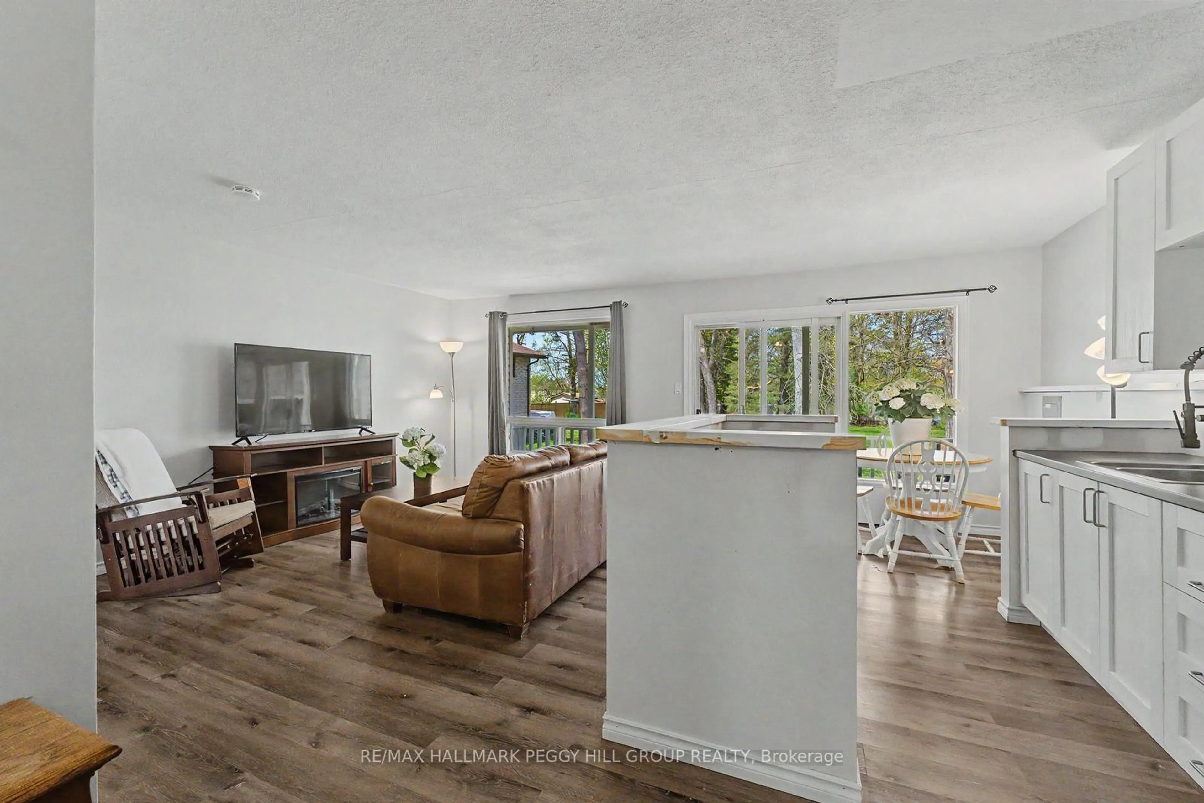 Unknown for 22 Olive Cres, Orillia Ontario L3V 1G1