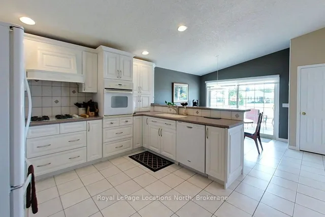 16 Atlantic Ave, Wasaga Beach 4