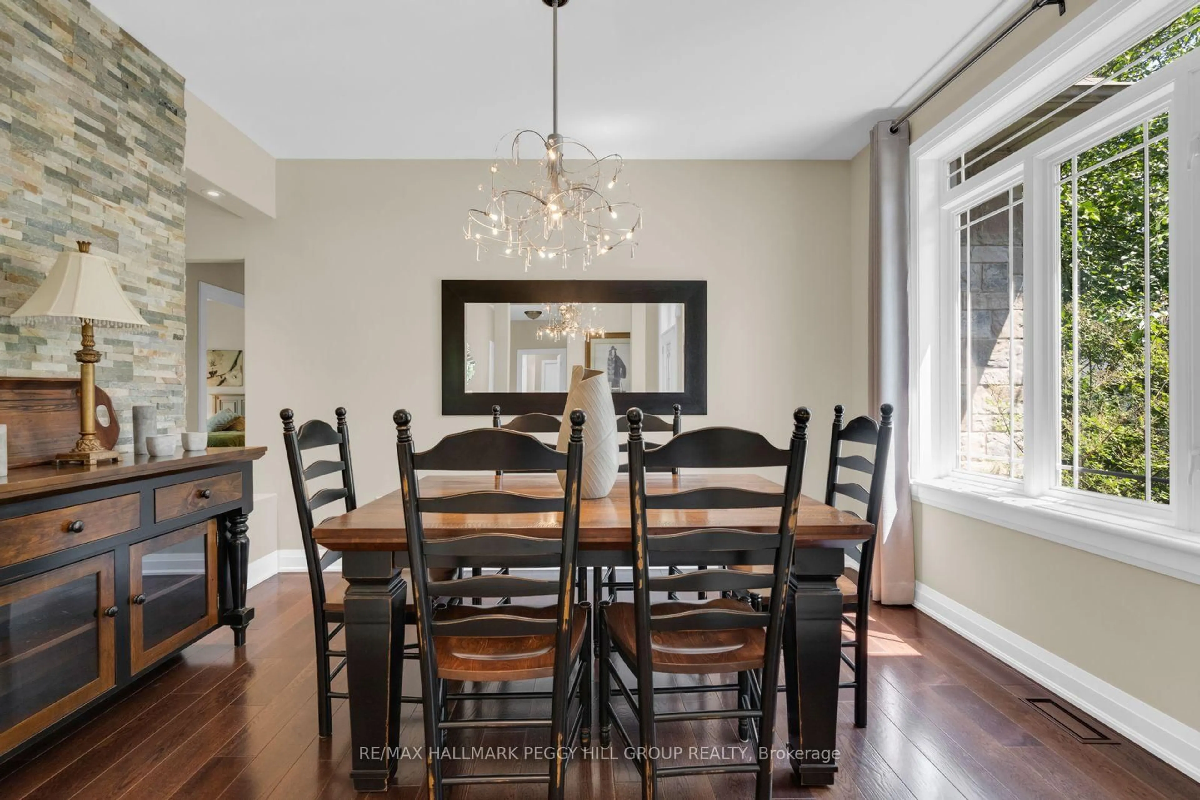 Dining room, wood/laminate floor for 2127 Elana Dr, Severn Ontario L3V 0C1