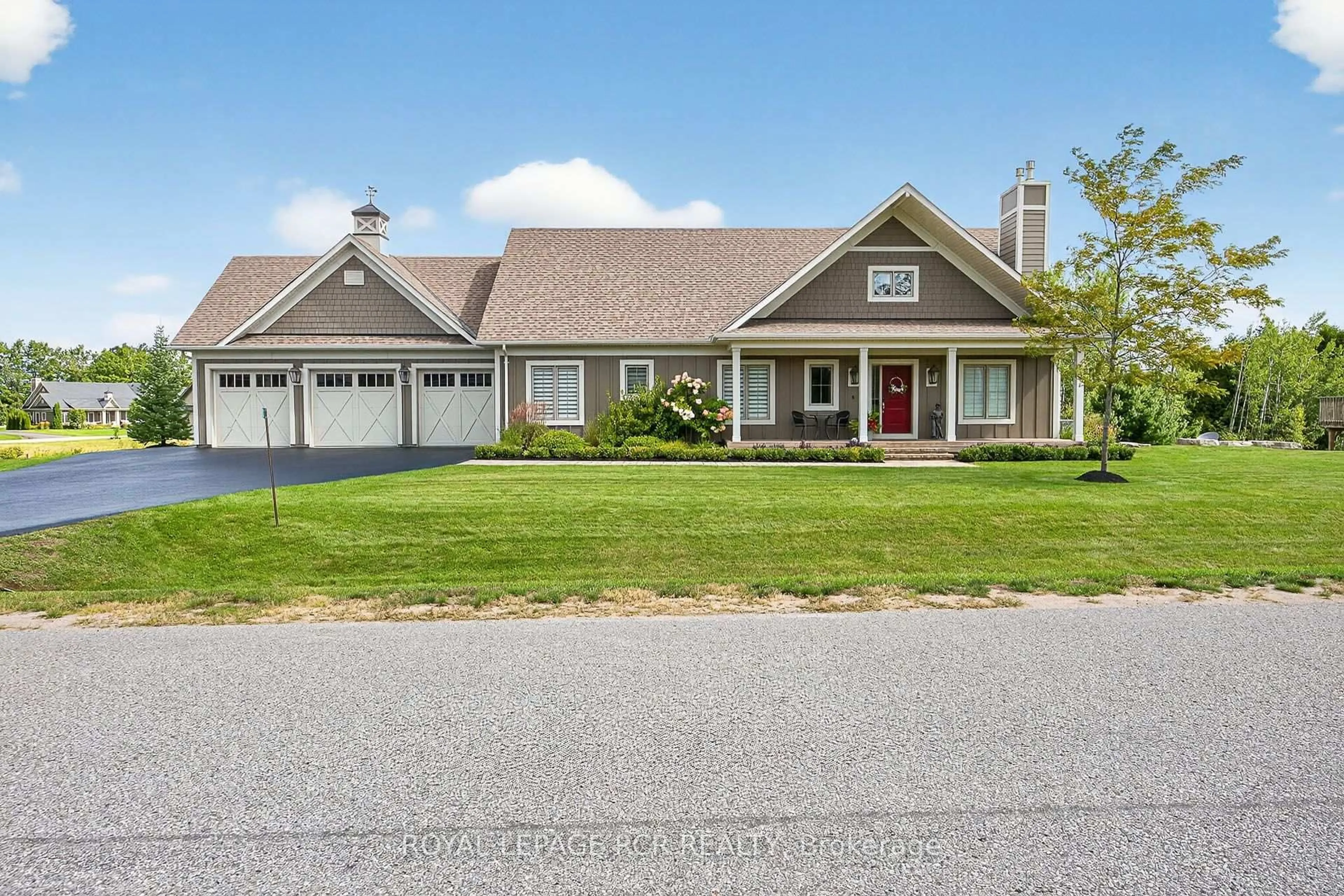 Home with vinyl exterior material, street for 3 Thoroughbred Dr, Oro-Medonte Ontario L0K 1E0