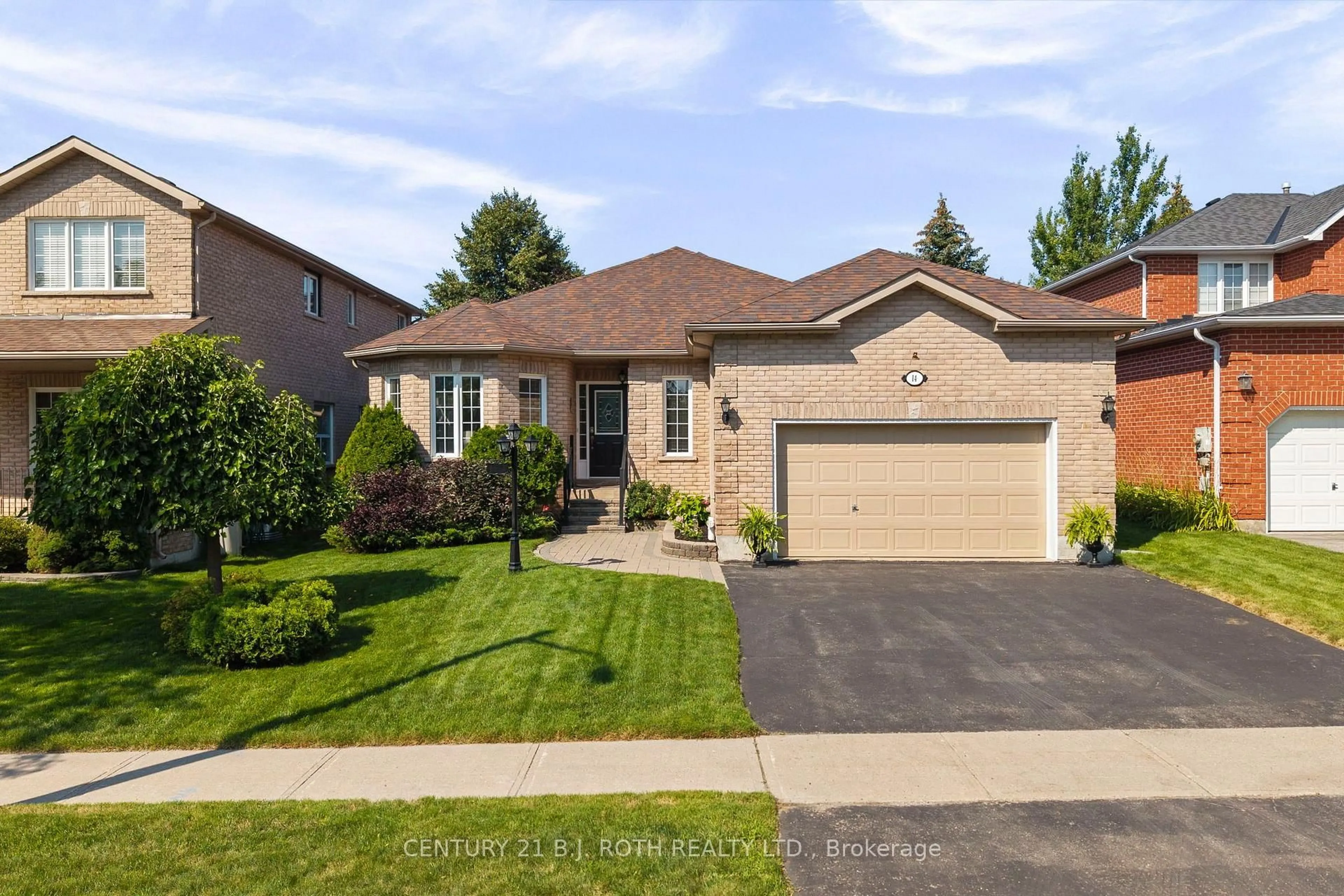 Home with brick exterior material, street for 14 Prince George Cres, Barrie Ontario L4N 0K8