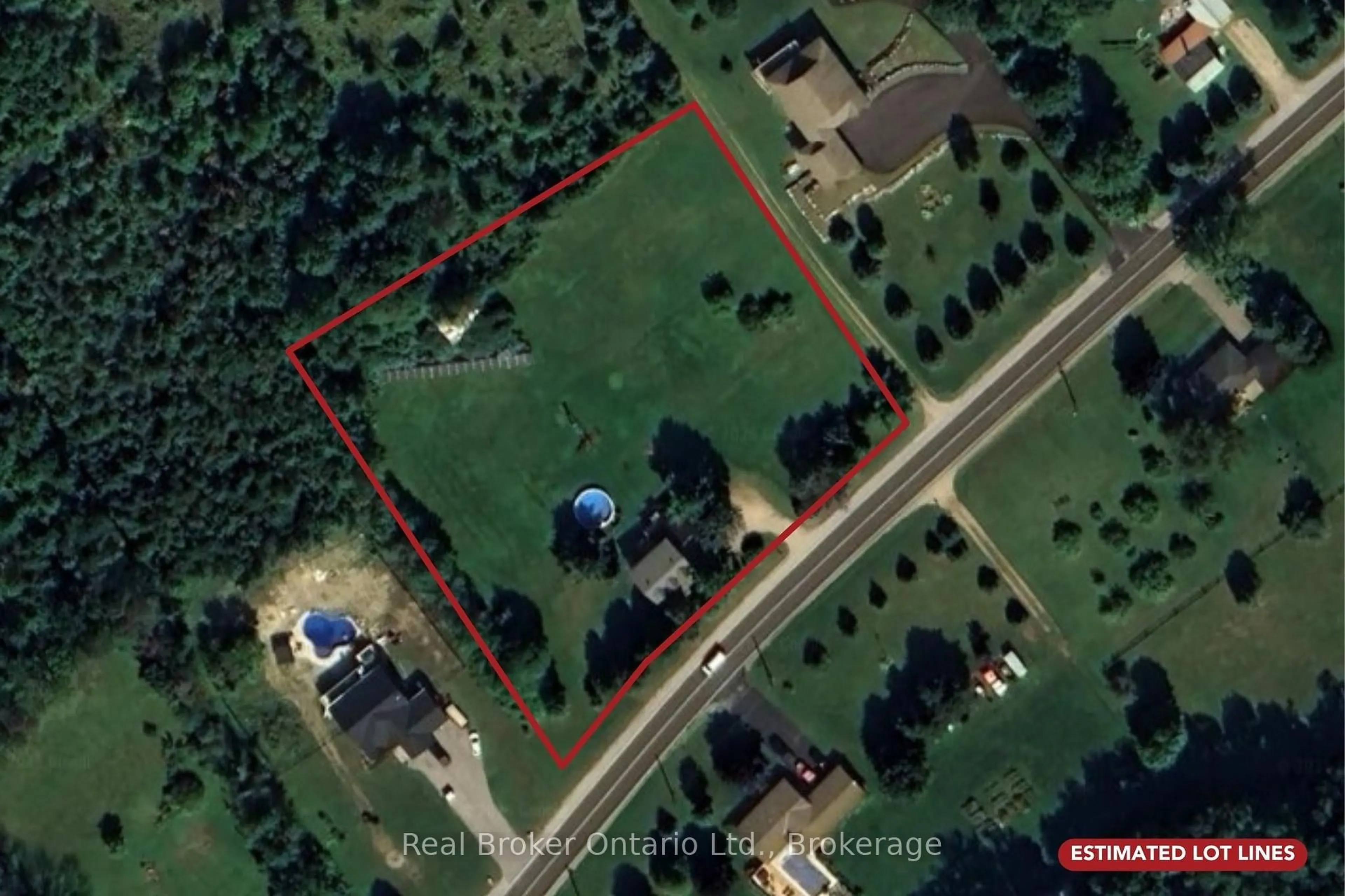 A pic from outside/outdoor area/front of a property/back of a property/a pic from drone, street for 150 Lafontaine Rd, Tiny Ontario L9M 2H7