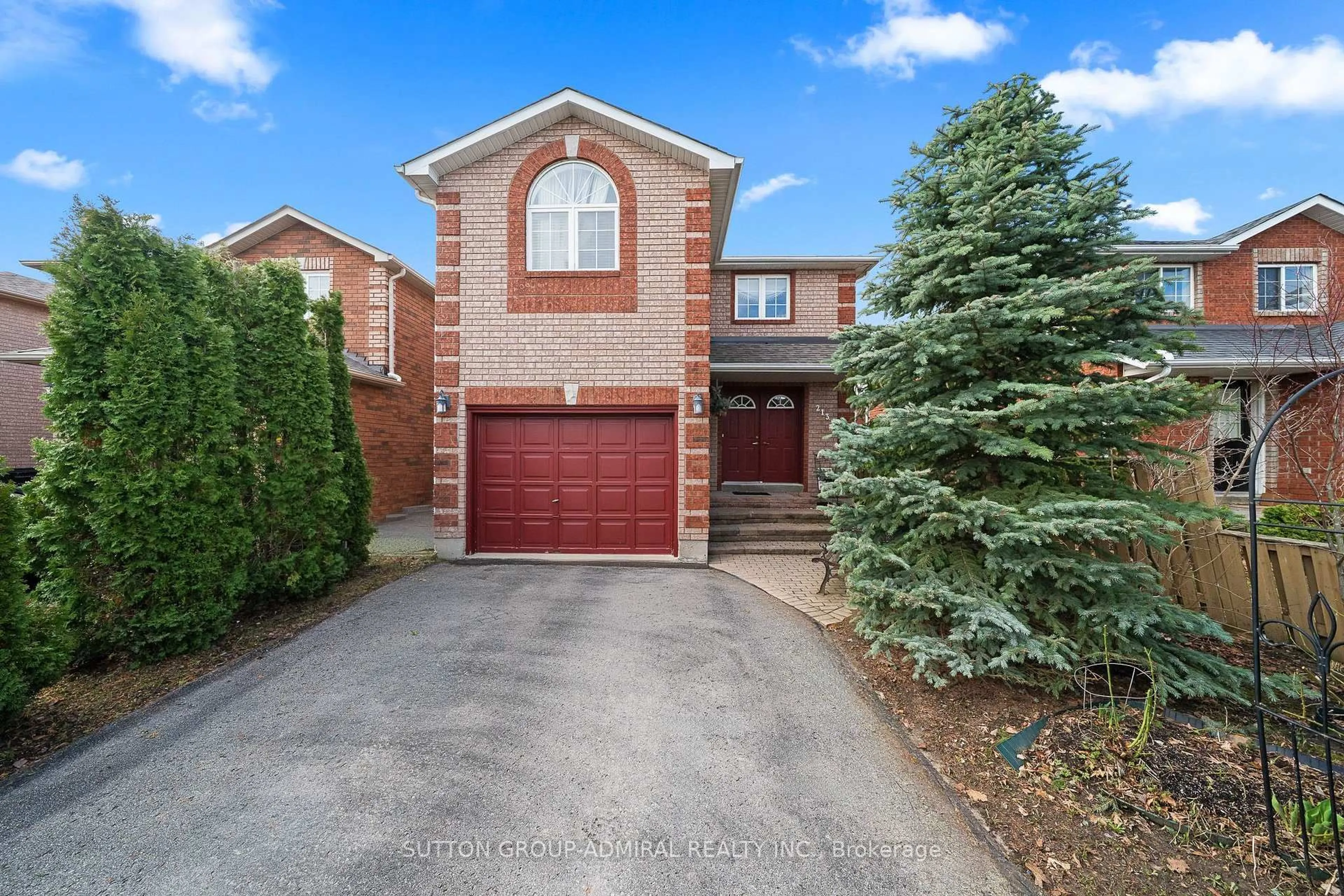 Home with brick exterior material, street for 213 Tunbridge Rd, Barrie Ontario L4M 6R6