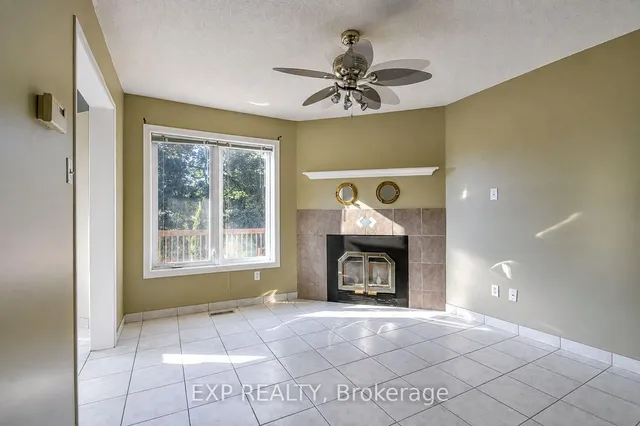 157 Livingstone St, Barrie 4