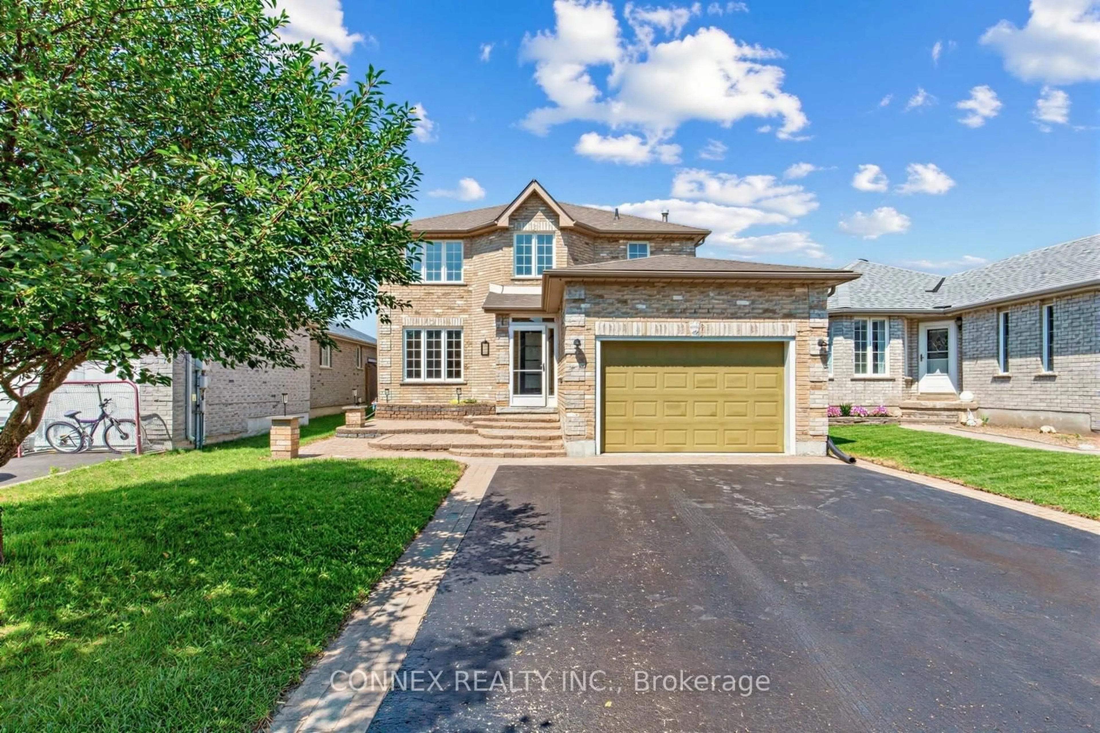 Home with brick exterior material, street for 16 Mcavoy Dr, Barrie Ontario L4N 0R1