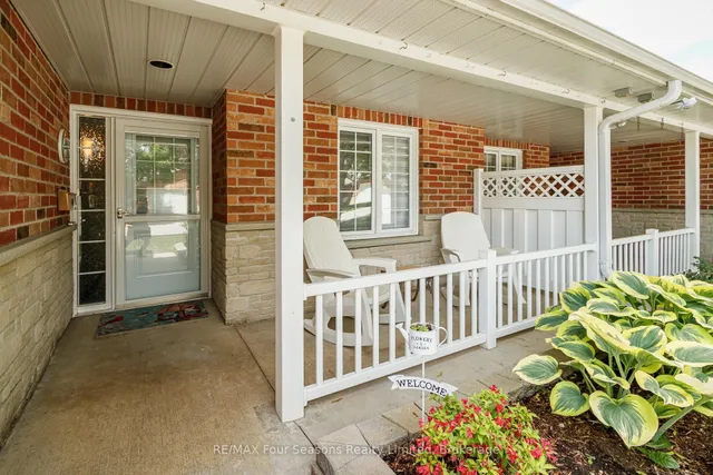 275 Huron St #27, Clearview 3