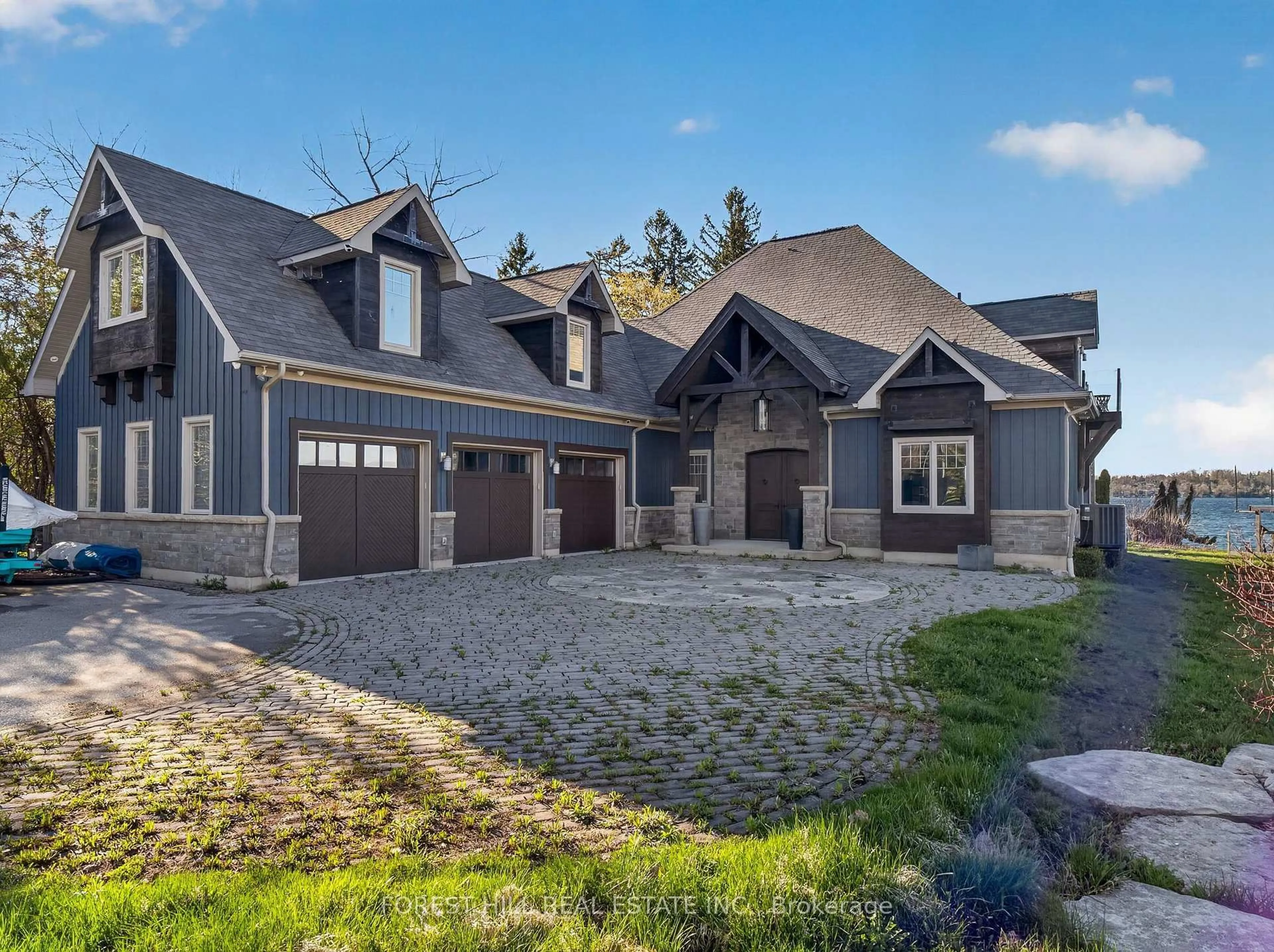 Home with brick exterior material, unknown for 44-46 Gray Lane, Barrie Ontario L4N 7T1