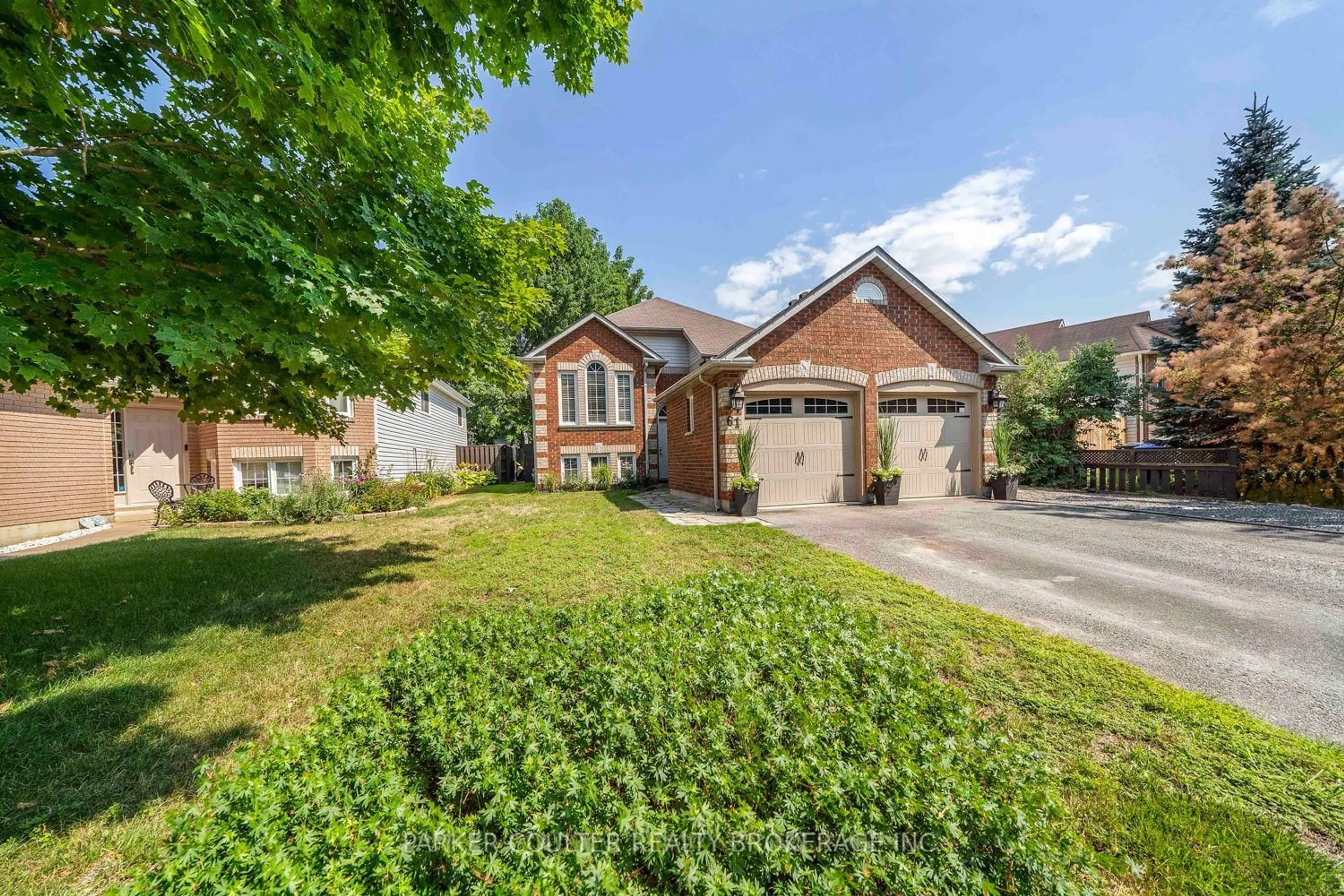 Home with brick exterior material, street for 61 Dyer Dr, Wasaga Beach Ontario L9Z 1E4