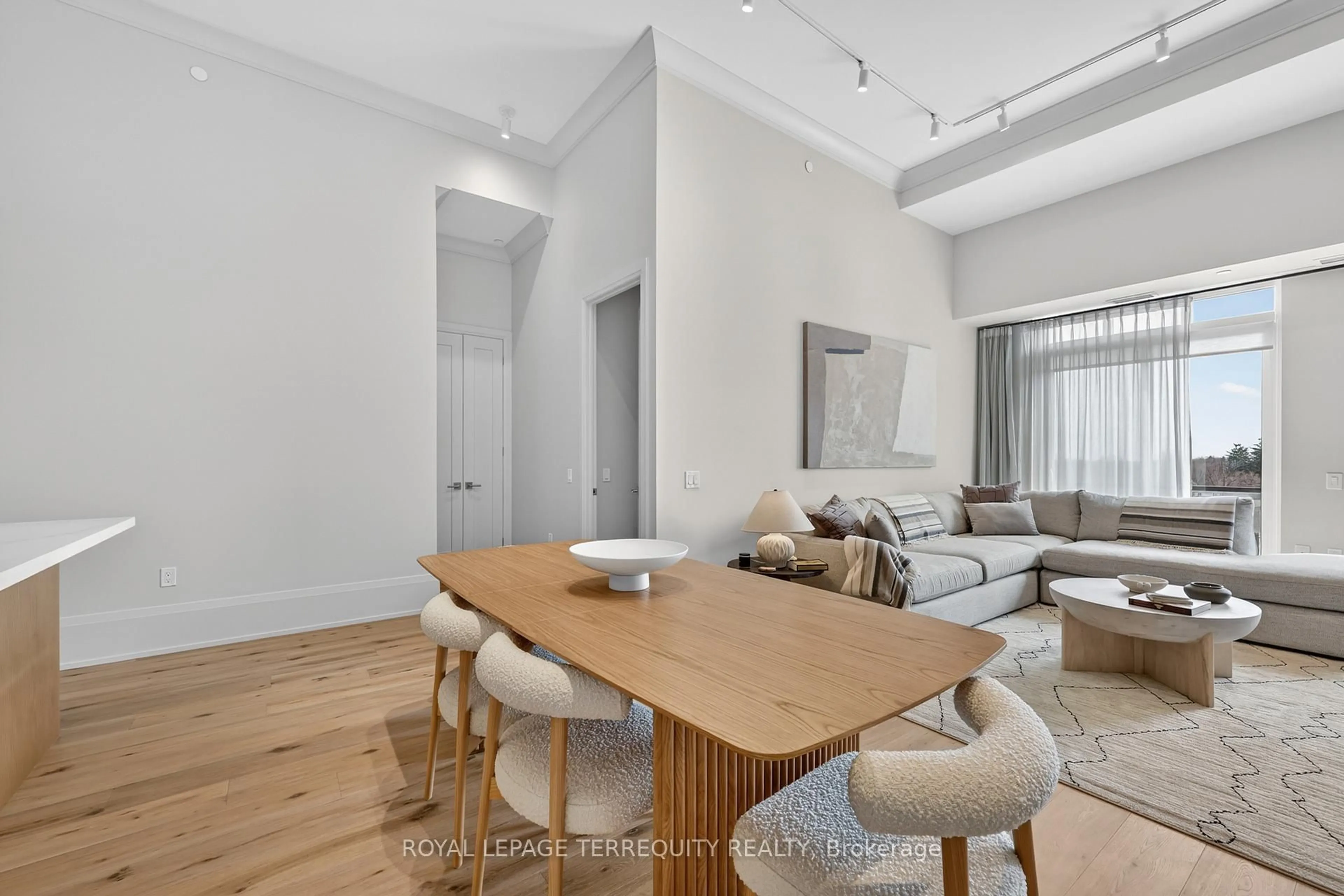 Unknown for 1 Hume St #PH 615, Collingwood Ontario L9Y 0X3