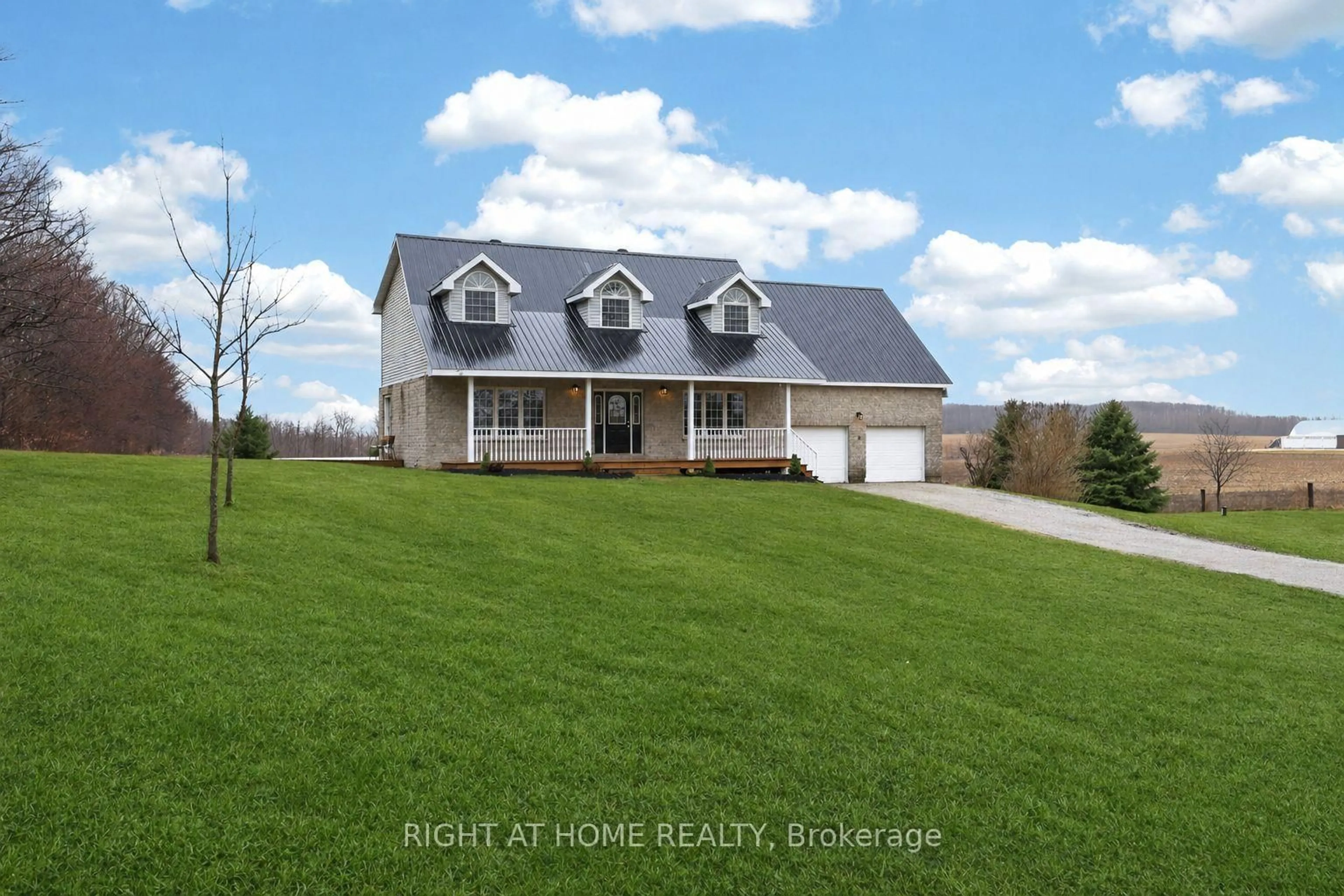 A pic from outside/outdoor area/front of a property/back of a property/a pic from drone, water/lake/river/ocean view for 6435 12/13 Stayner Sdrd, Clearview Ontario L0M 1S0
