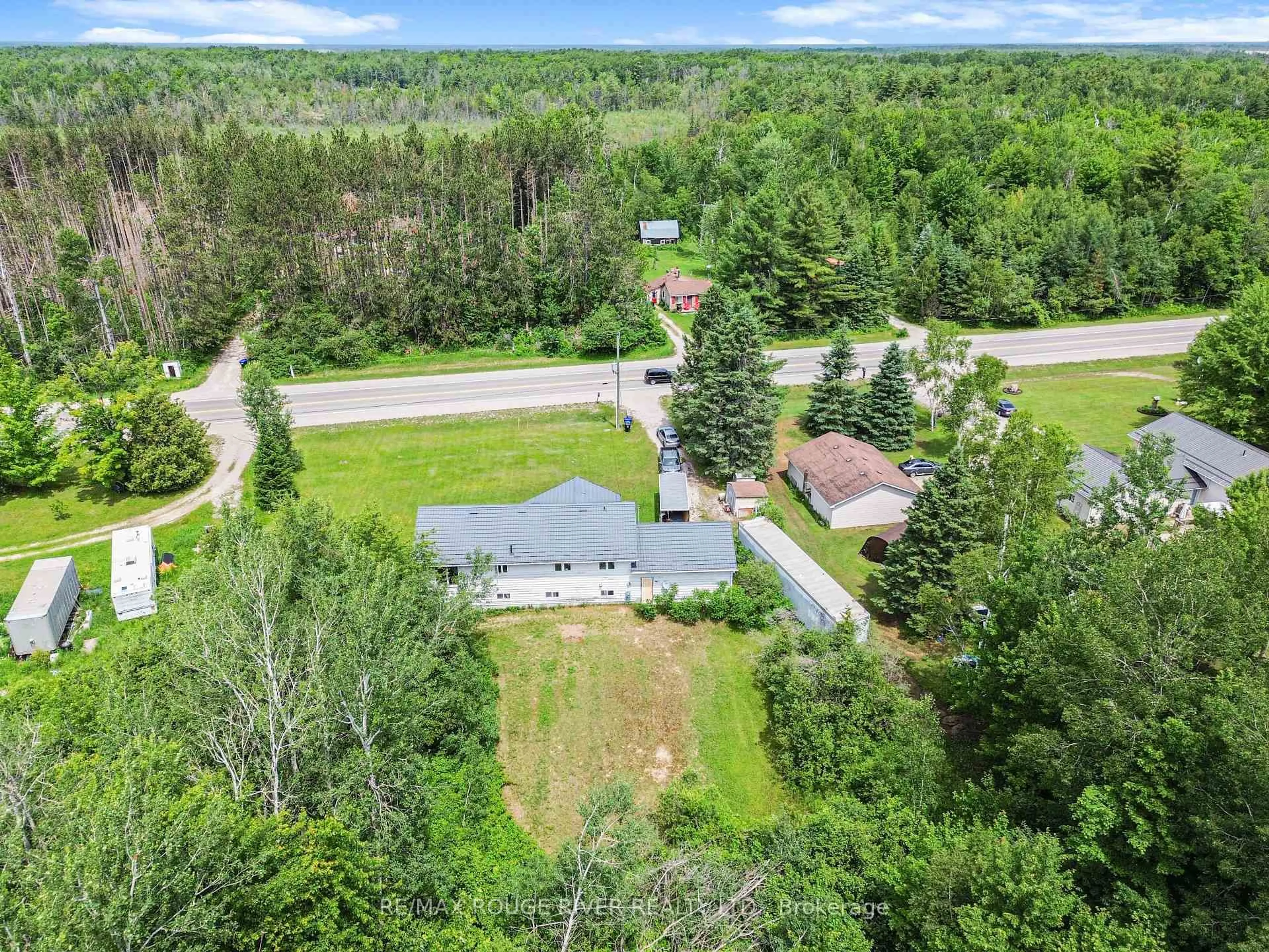 A pic from outside/outdoor area/front of a property/back of a property/a pic from drone, unknown for 2225 Monck Rd, Ramara Ontario L3V 0P6