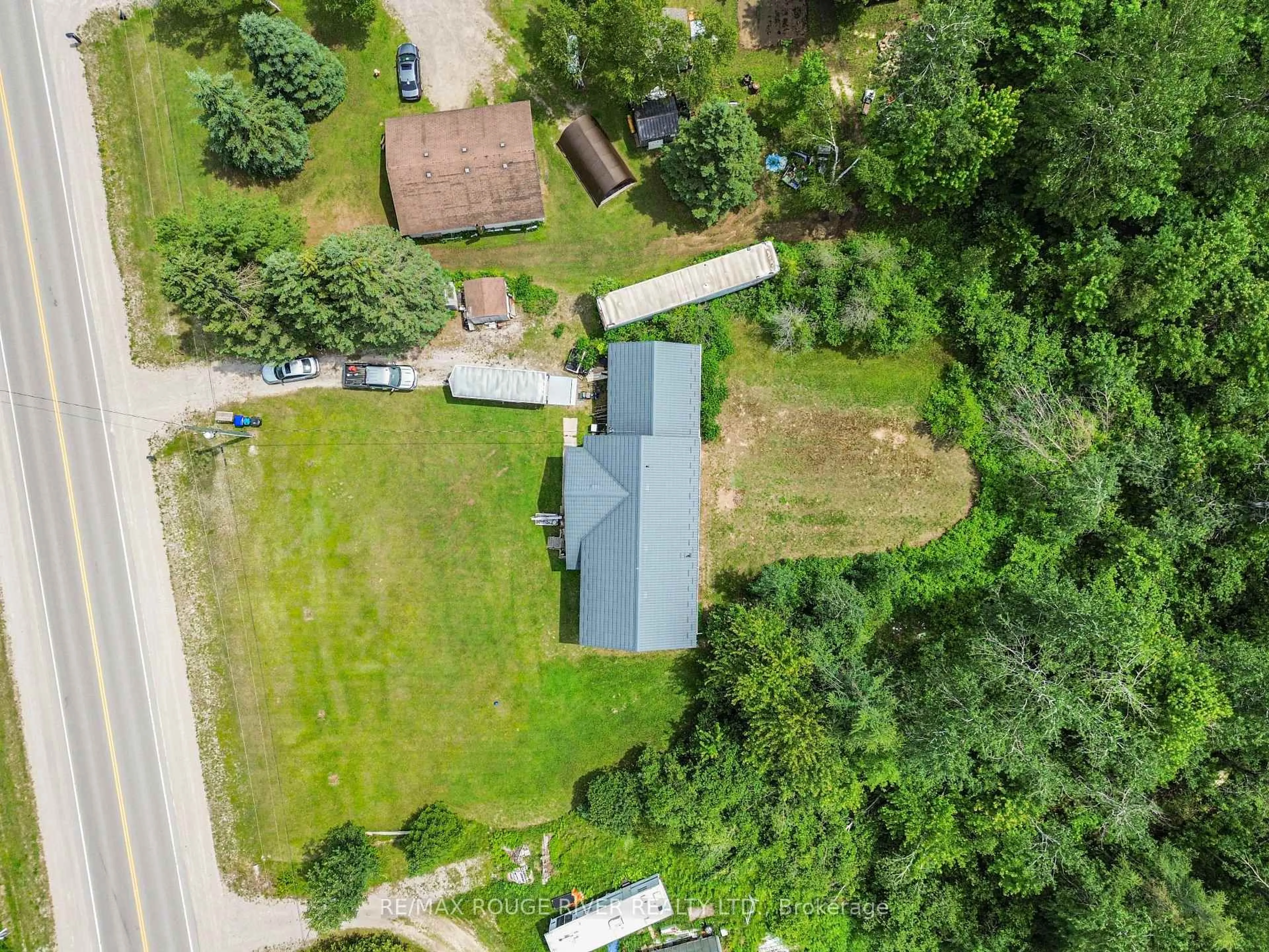 A pic from outside/outdoor area/front of a property/back of a property/a pic from drone, unknown for 2225 Monck Rd, Ramara Ontario L3V 0P6