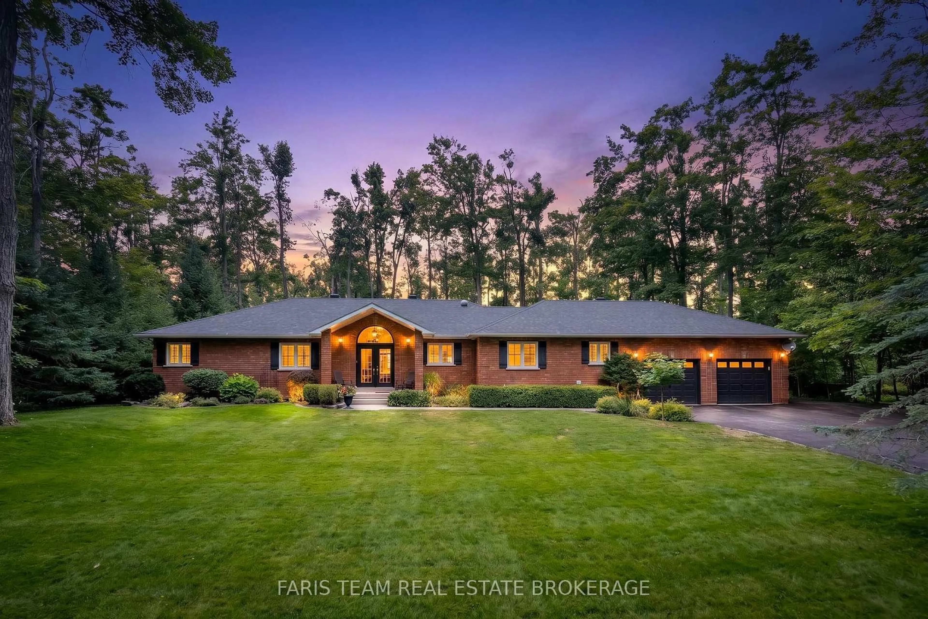 Home with brick exterior material, unknown for 10 Green Mountain Crt, Oro-Medonte Ontario L0L 2L0